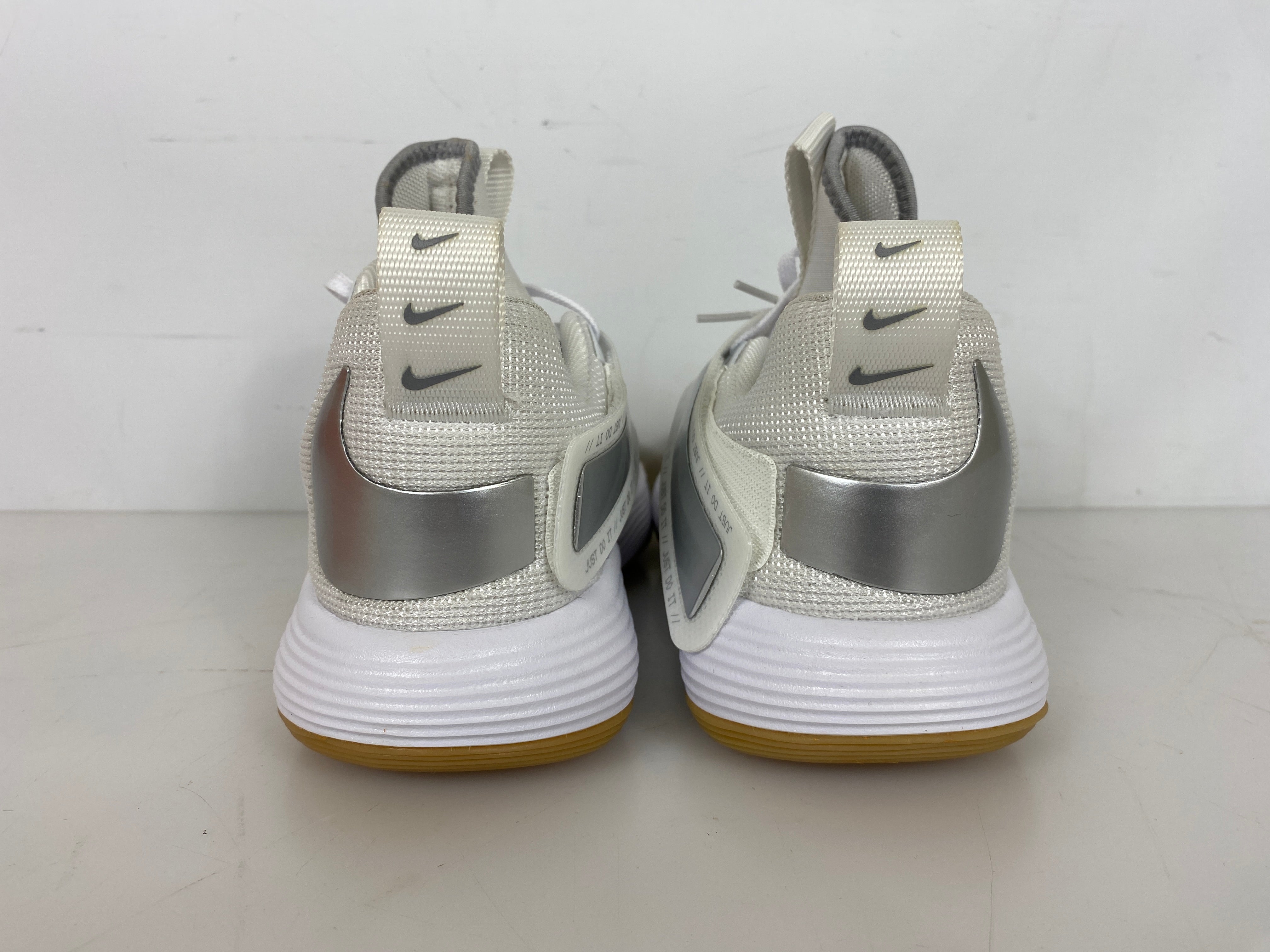 Nike White React Hyperset SE Volleyball Shoes Men's Size 7.5