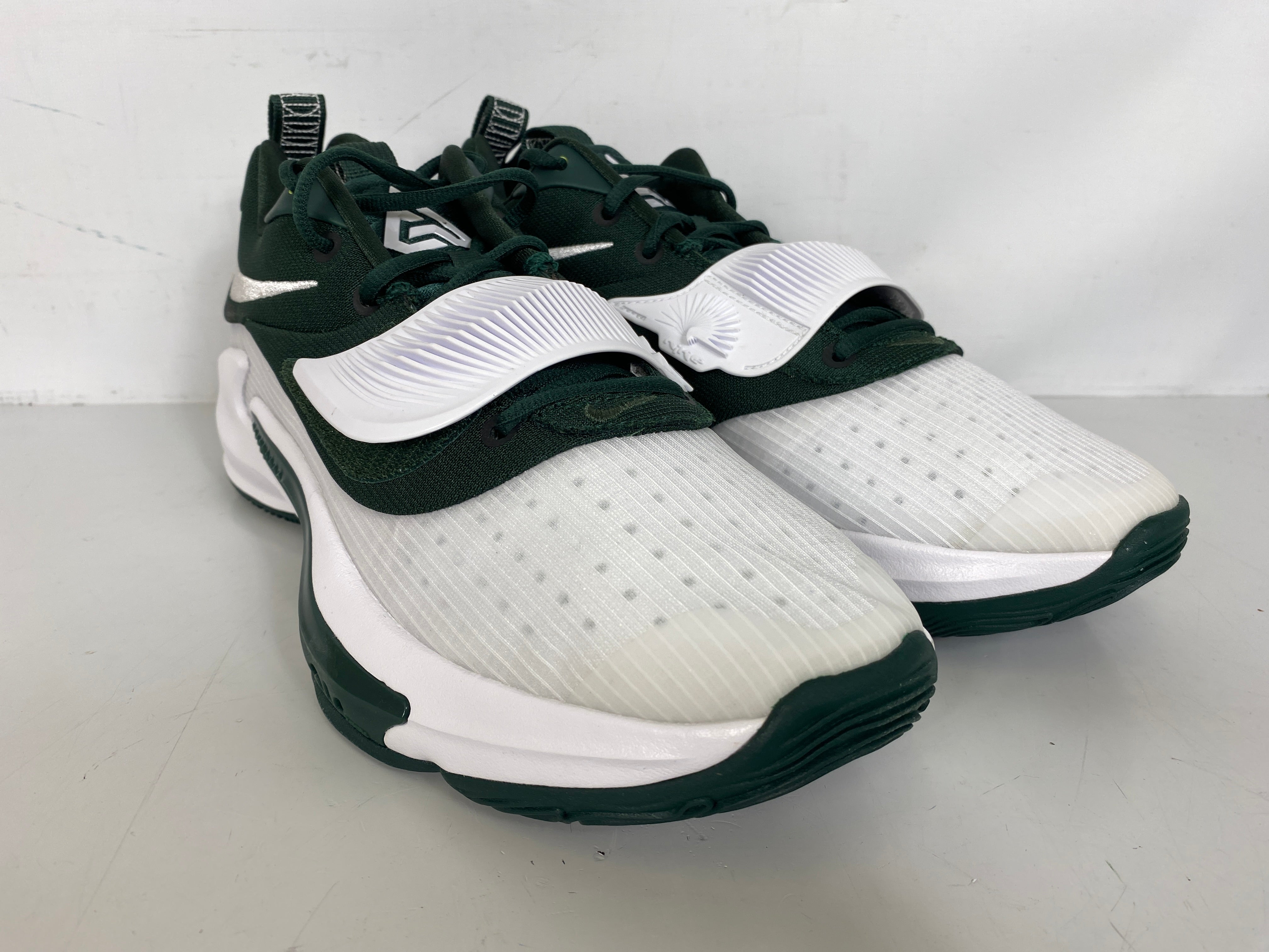 Nike White Zoom Freak 3 Basketball Shoes Men's Size 14