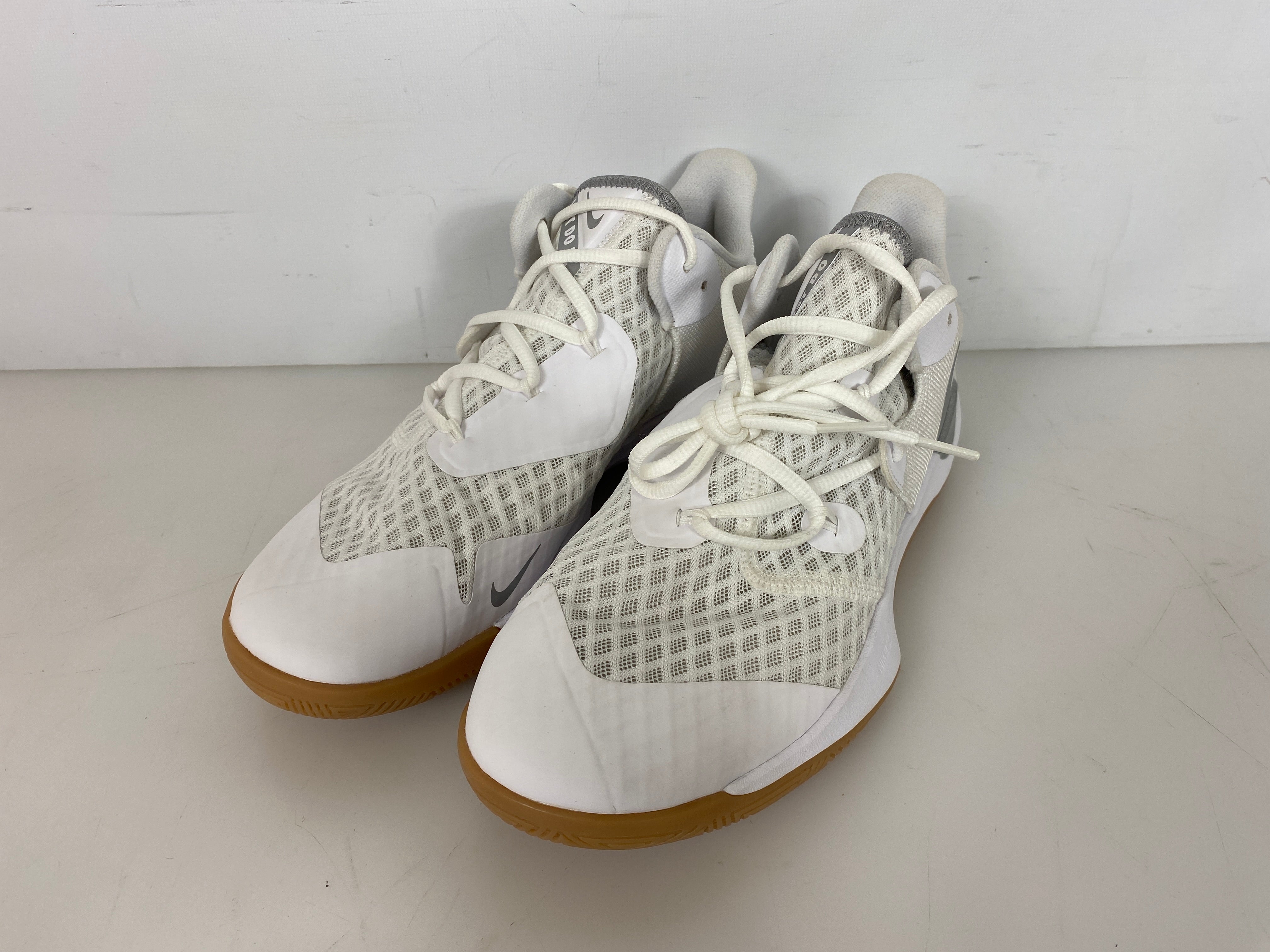 Nike White Zoom Hyperspeed Court SE Volleyball Shoes Men's Size 6