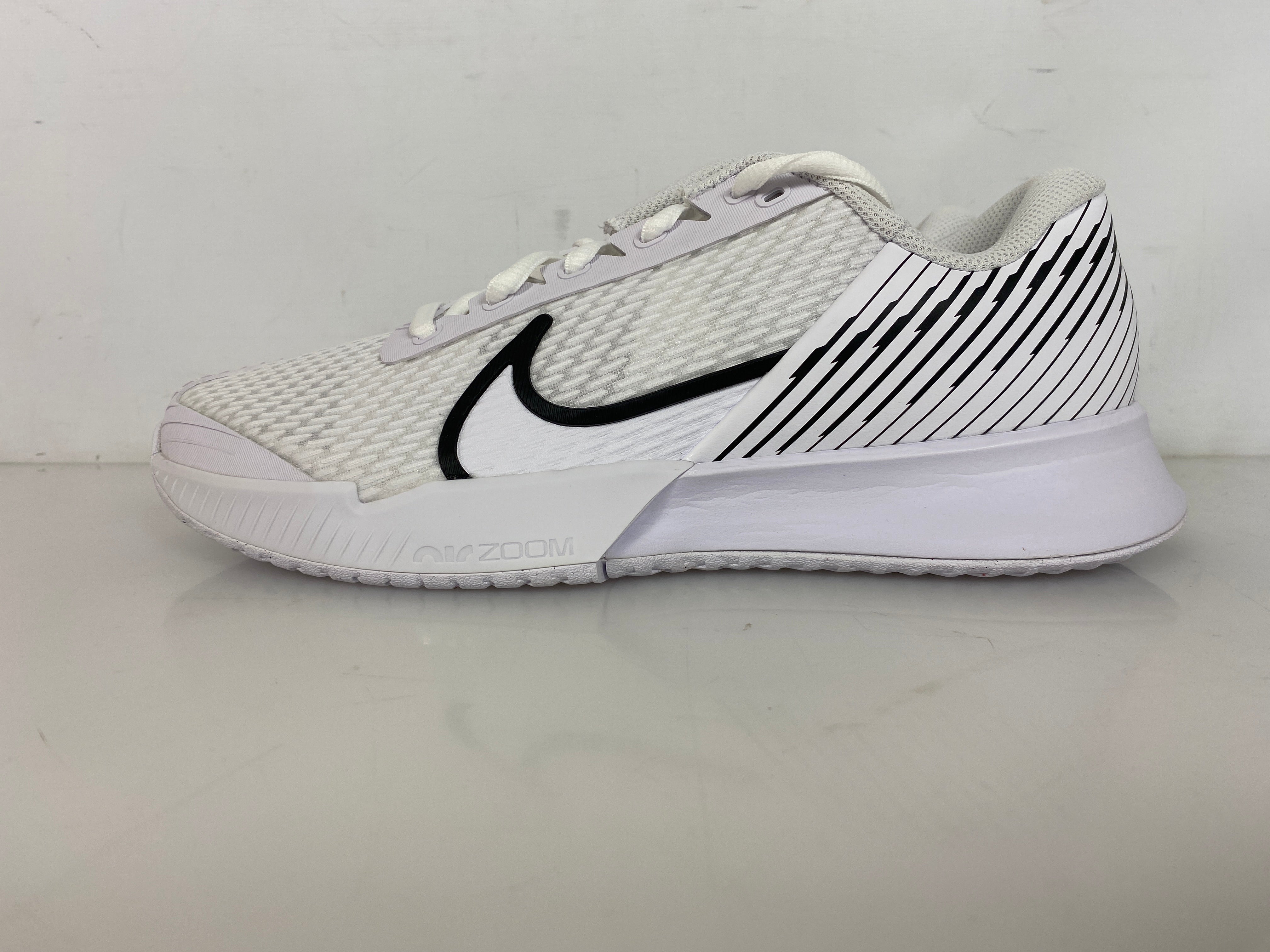 Nike White Zoom Vapor Pro 2 HC Tennis Shoes Women's Size 8