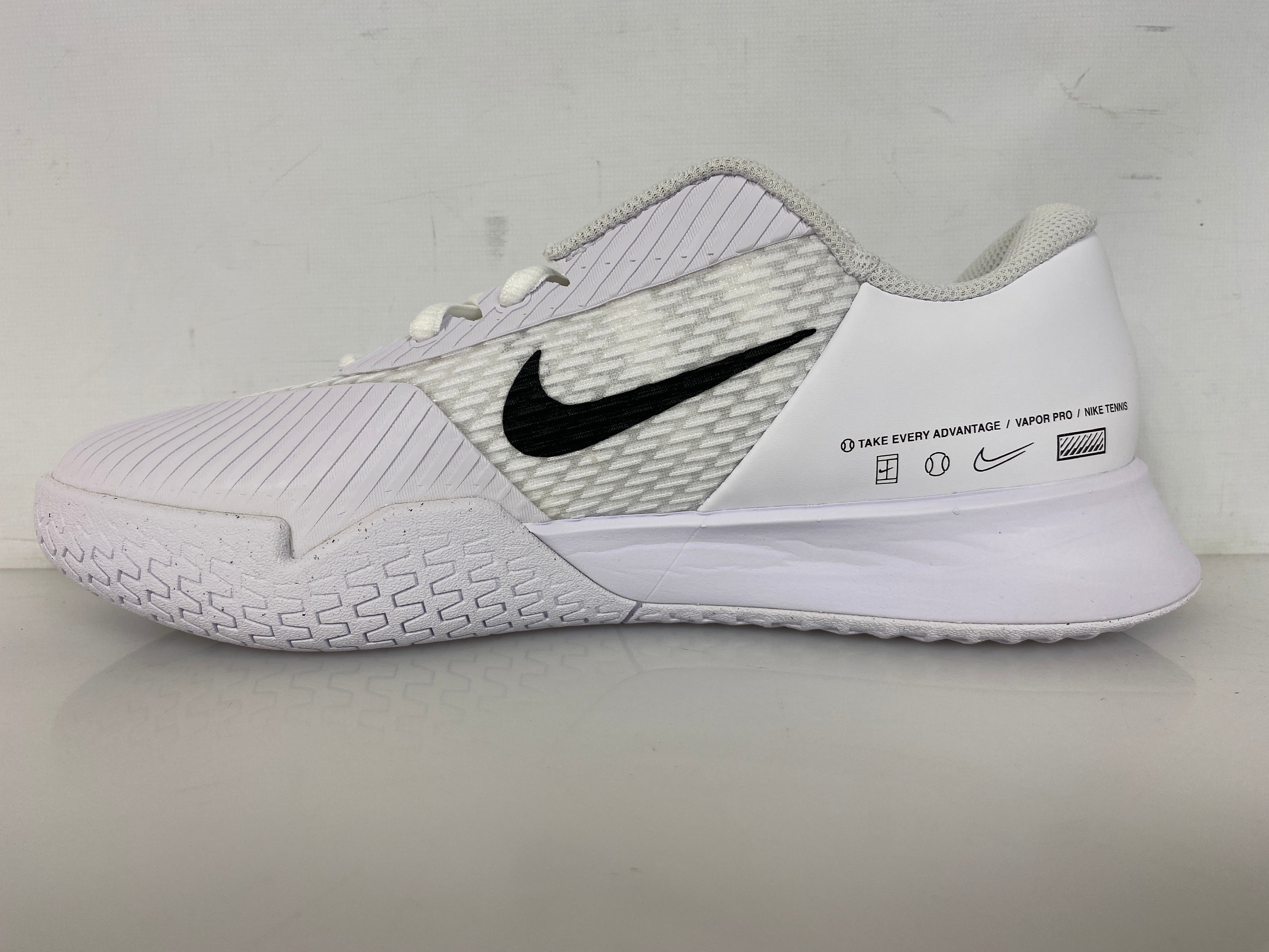 Nike White Zoom Vapor Pro 2 HC Tennis Shoes Women's Size 8