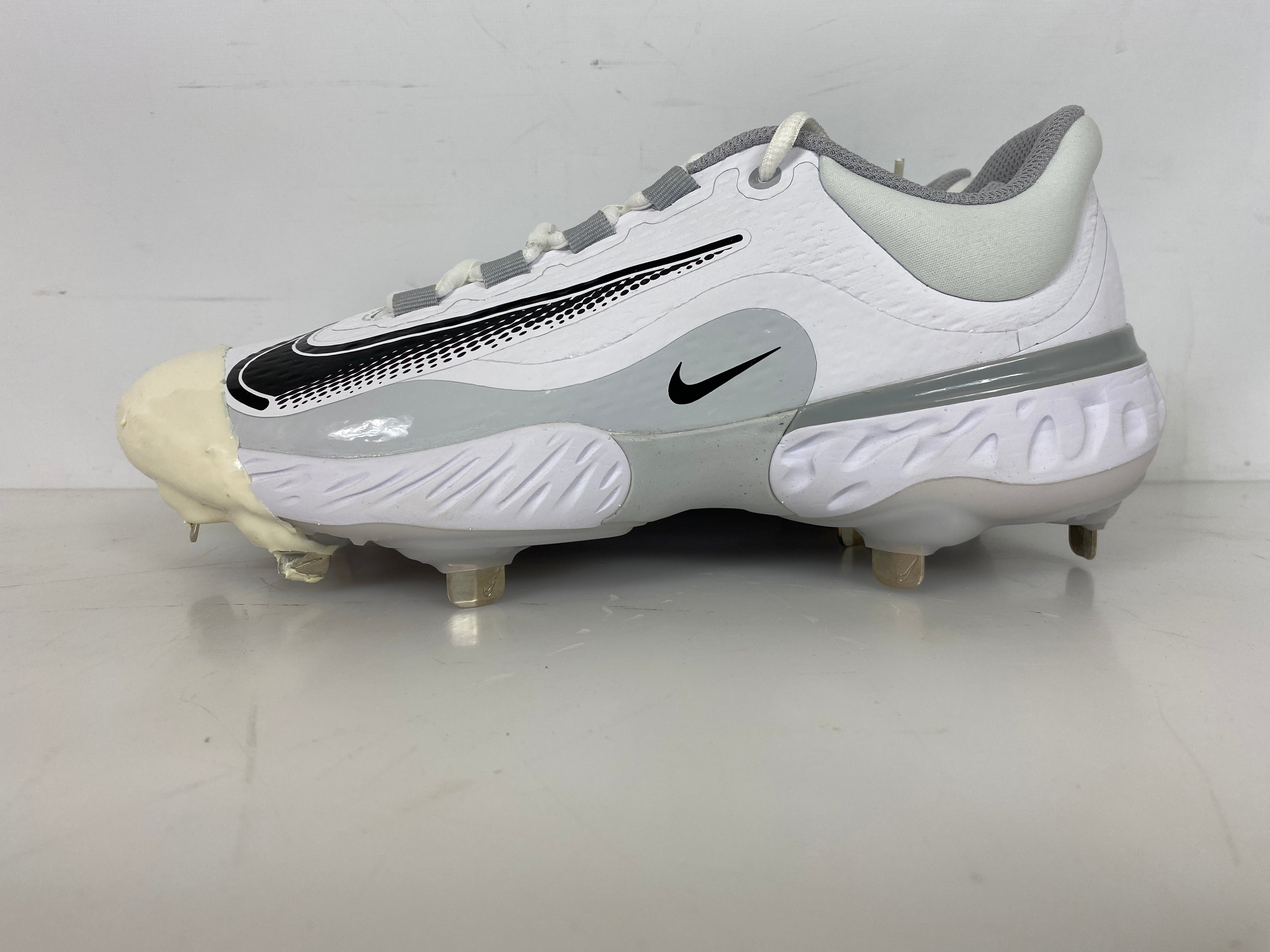 Nike White/Black Alpha Hurache Elite 4 Low Baseball Cleats Men's Size 7