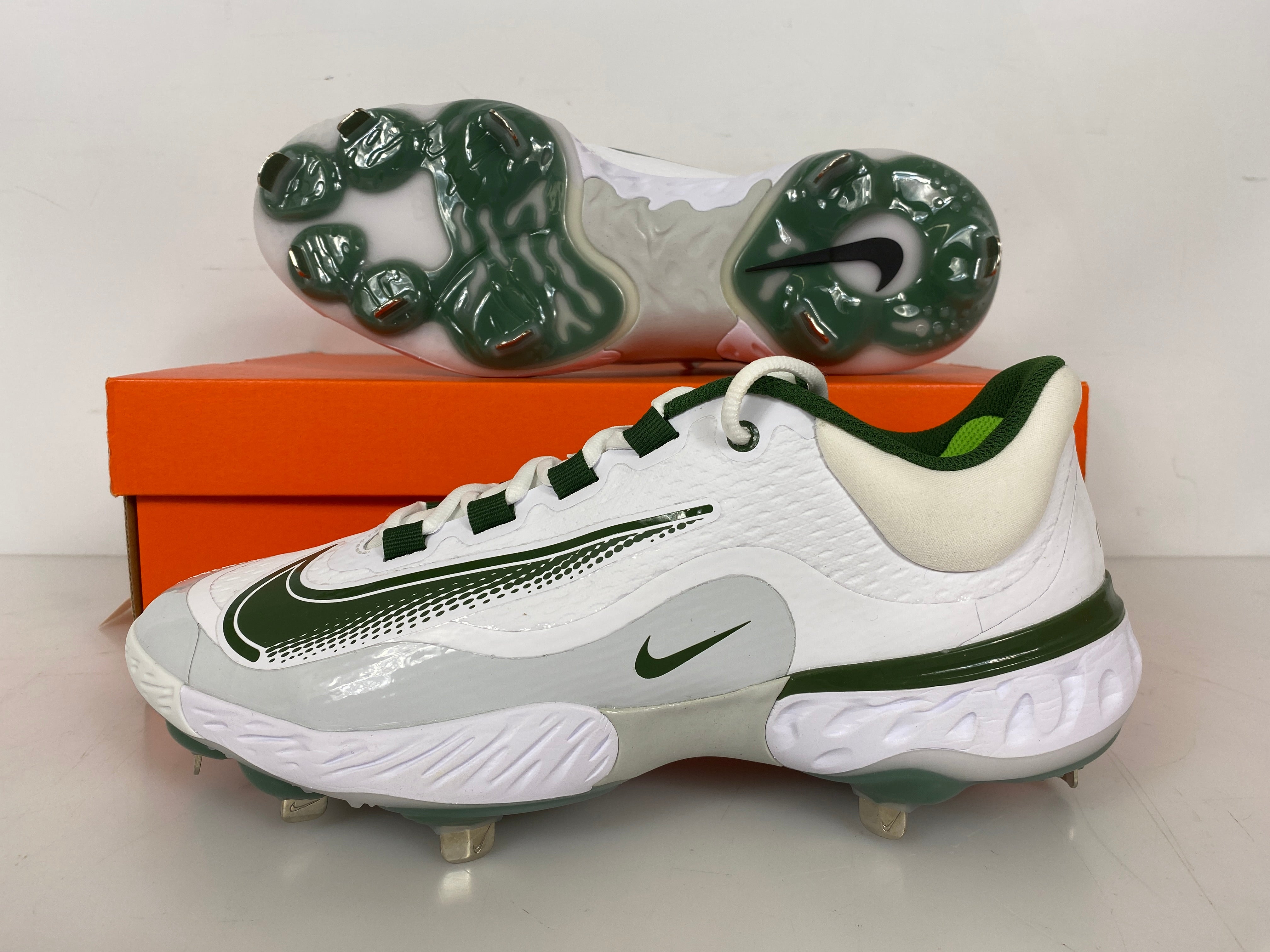 Nike White/Green Alpha Hurache Elite 4 Low Baseball Cleats Men's Size 13.5