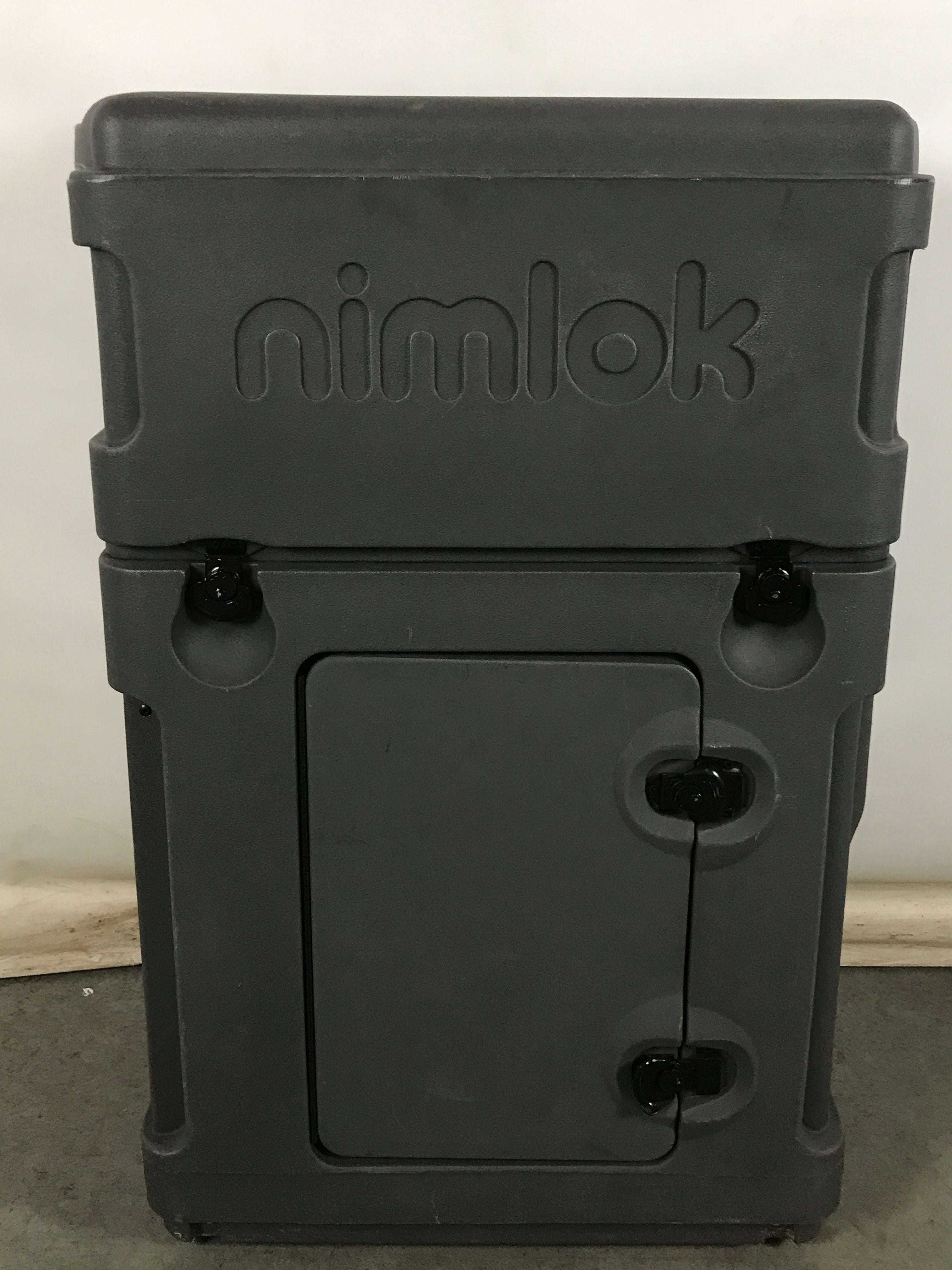 Nimlok Exhibit Display Set With Portable Case