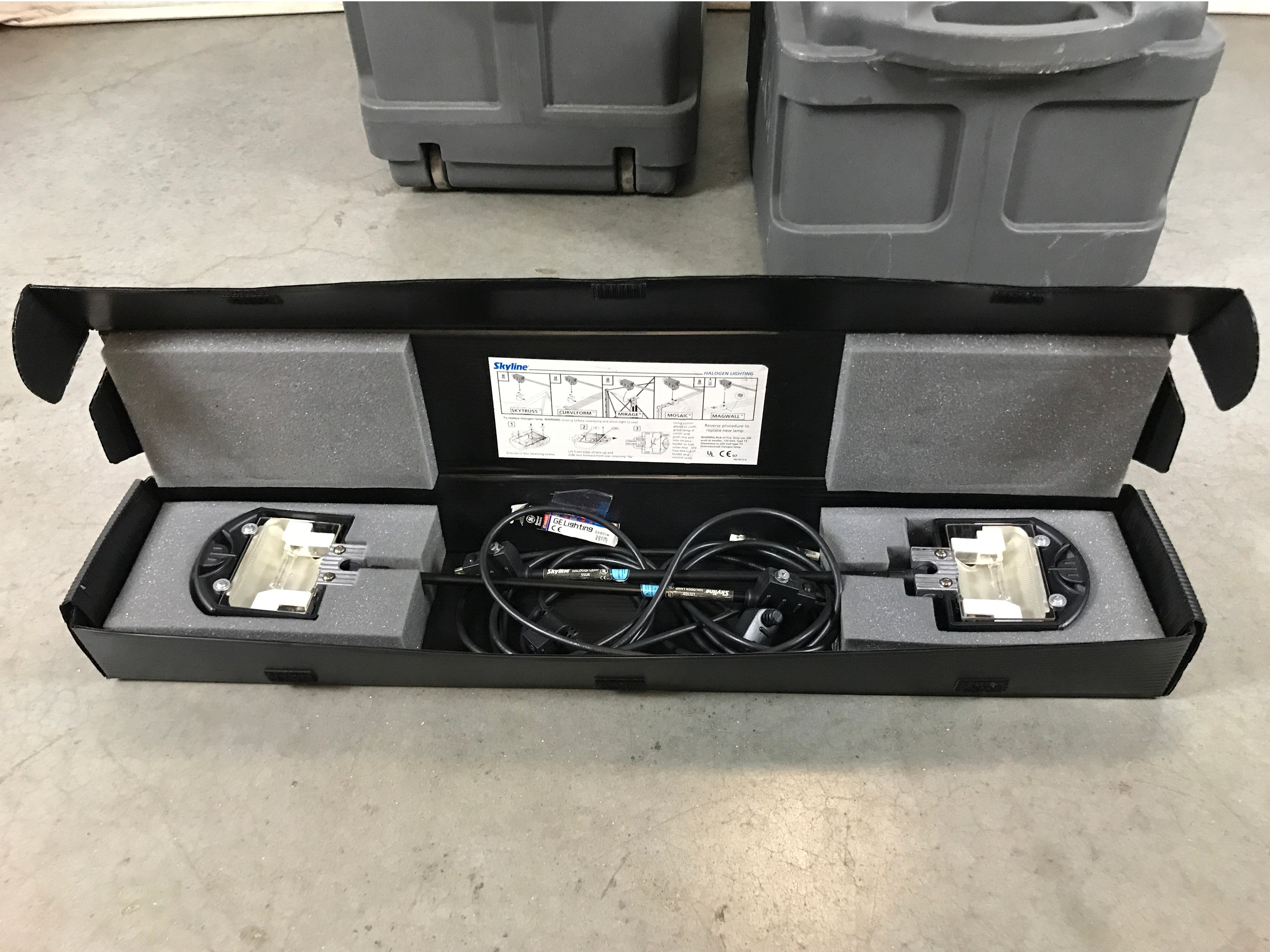 Nimlok Exhibit Display Set With Portable Case