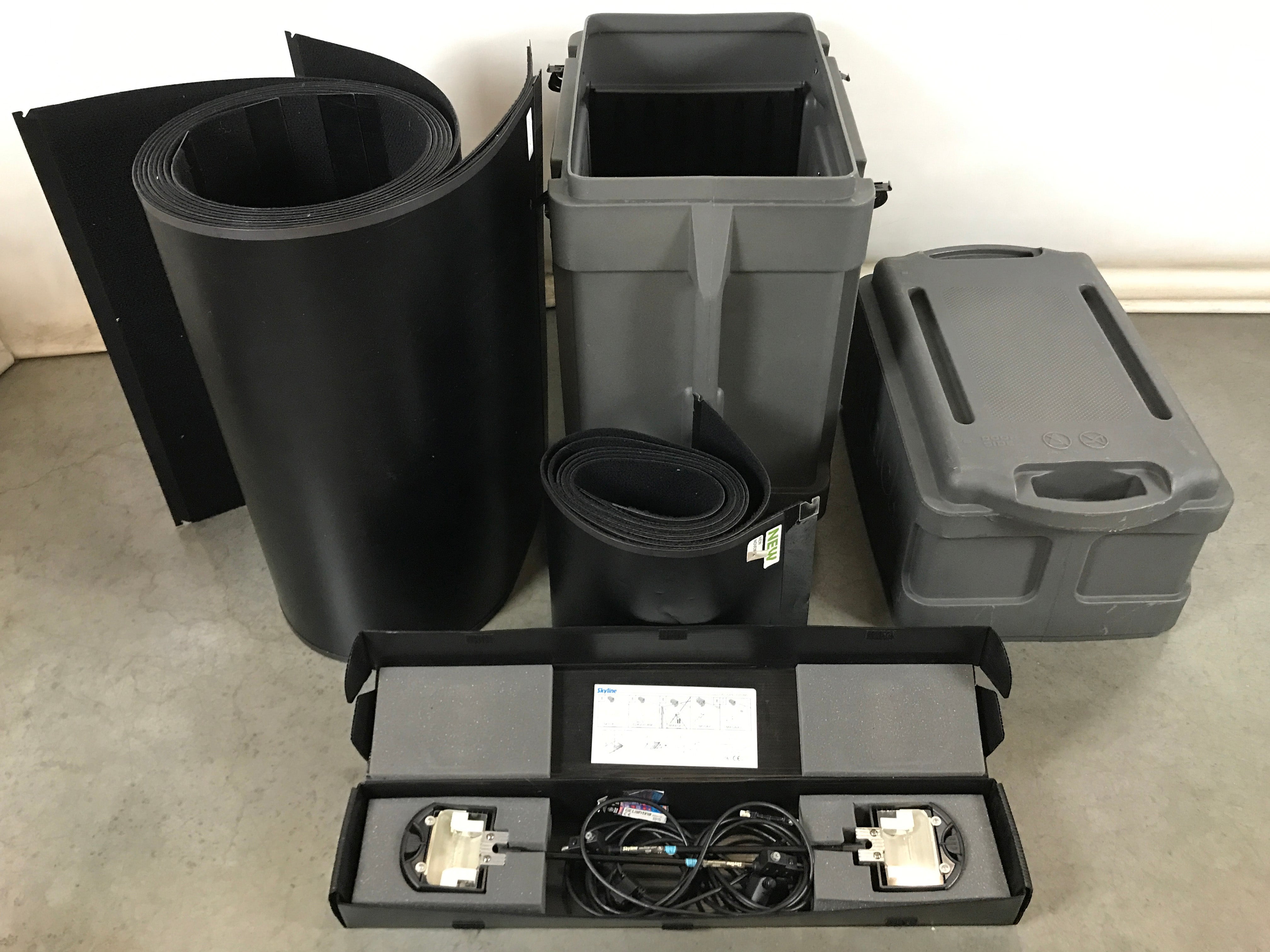 Nimlok Exhibit Display Set With Portable Case