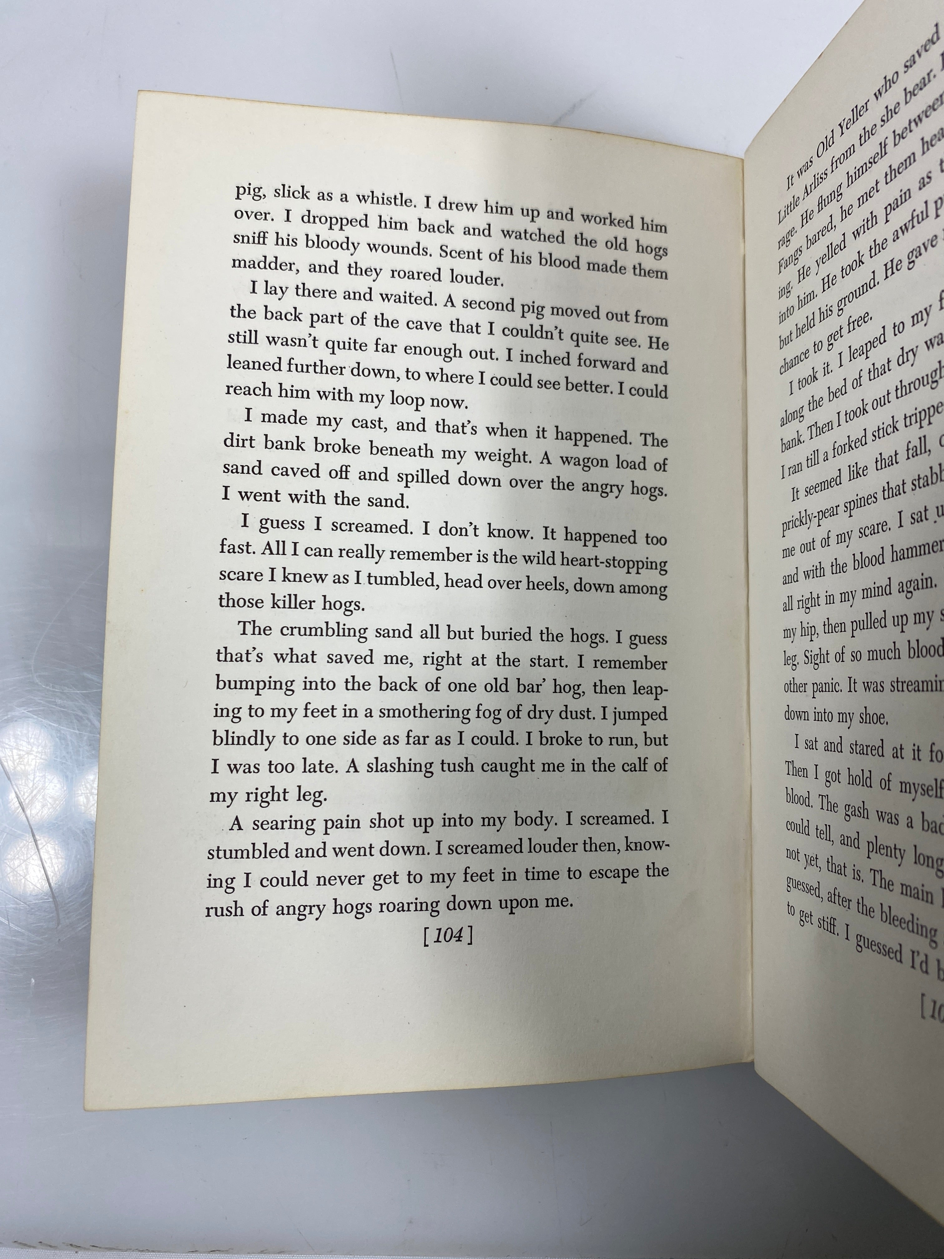 Old Yeller by Fred Gipson 1956 HC