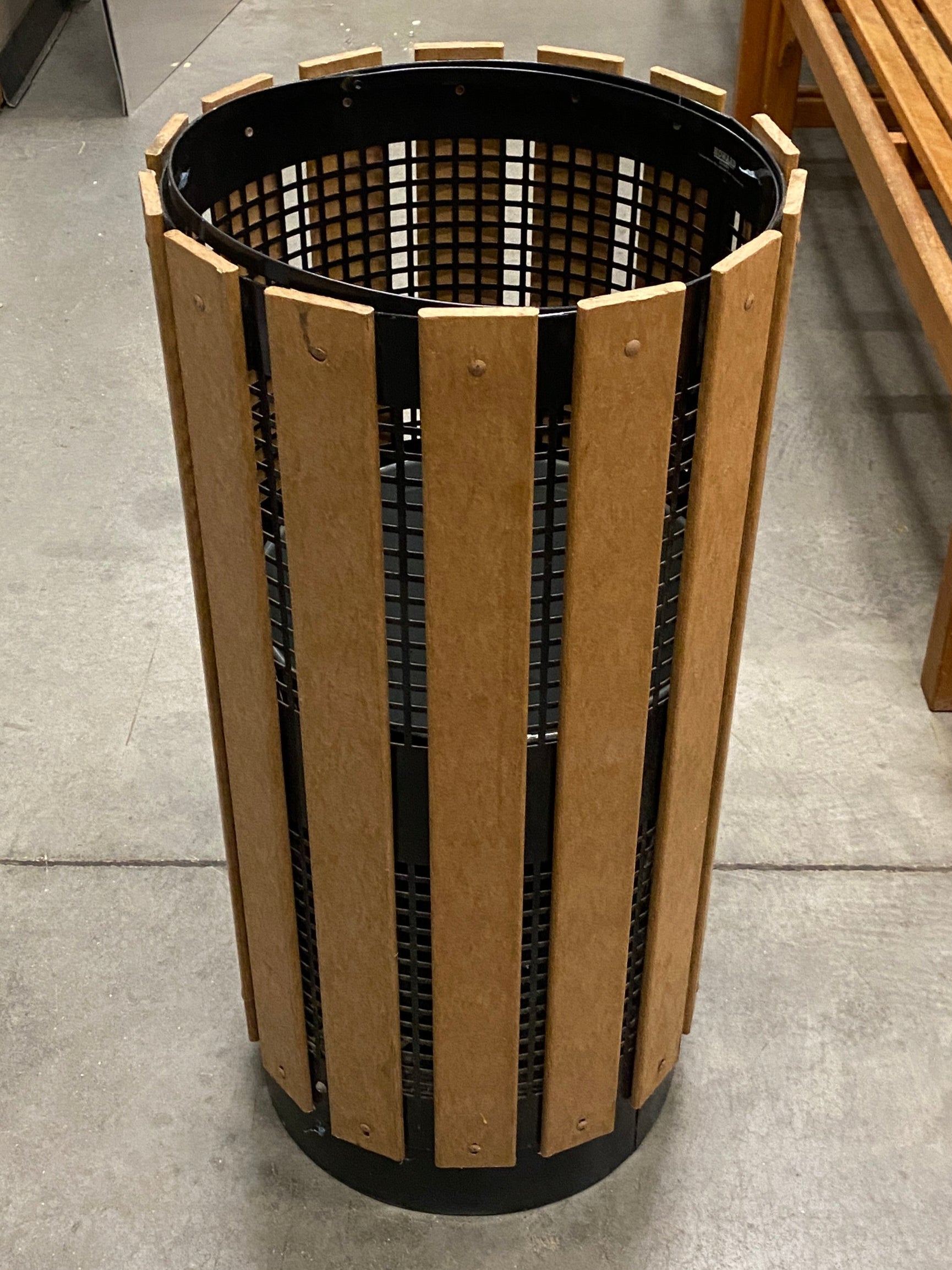 Outdoor Metal and Wood Trash Container w/ Vinyl