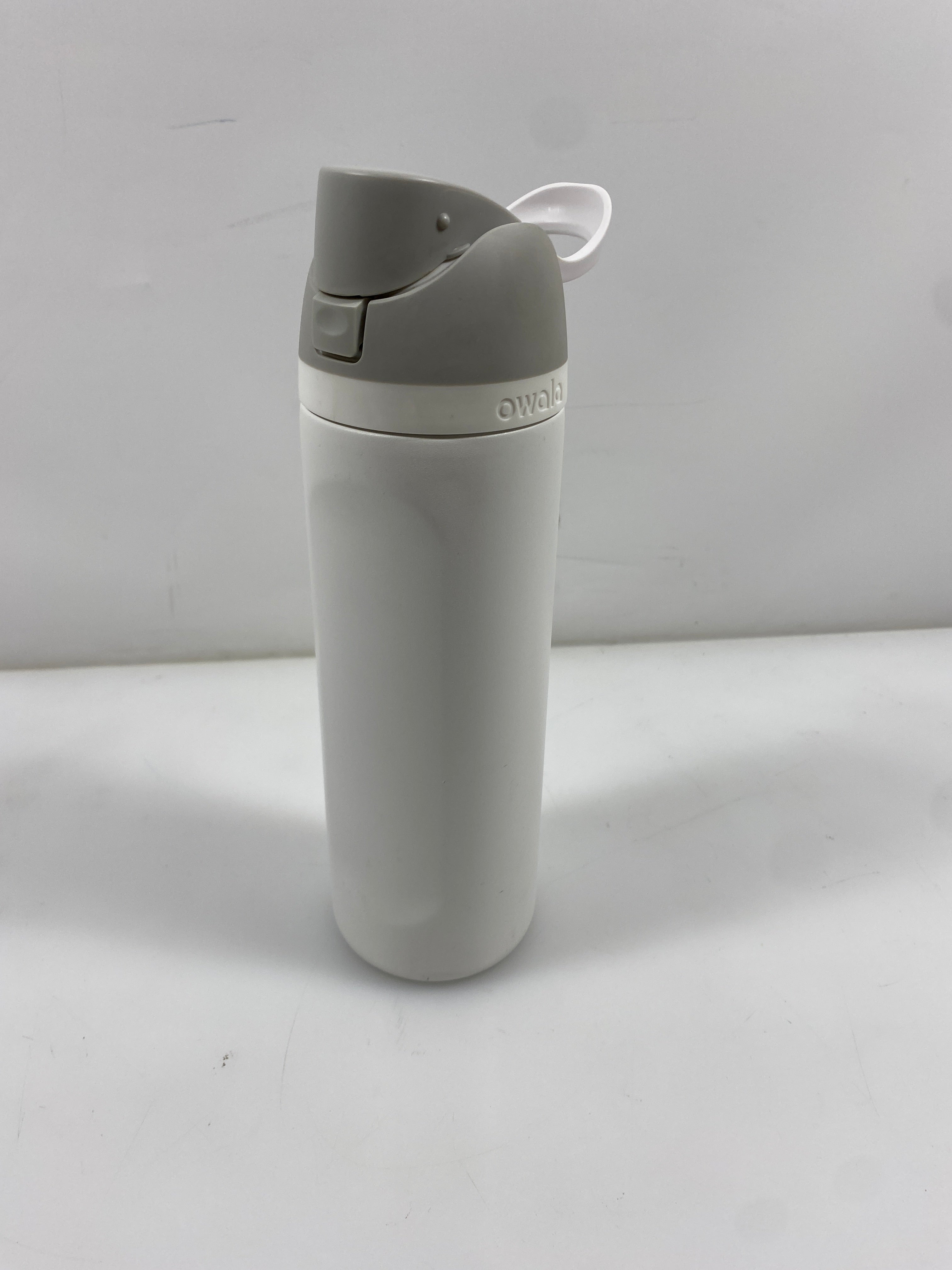 Owala White Water Bottle 24oz
