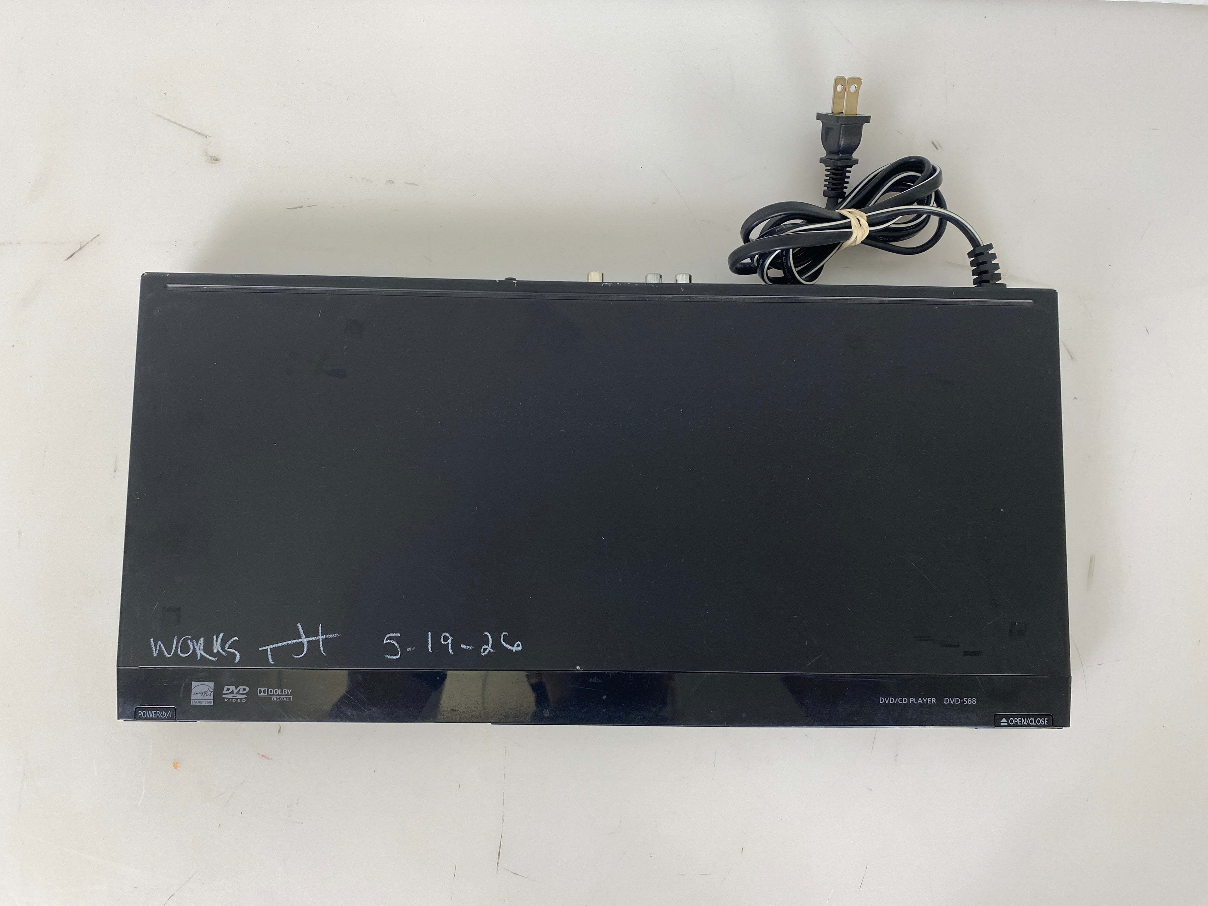 Panasonic DVD-S68 DVD Player