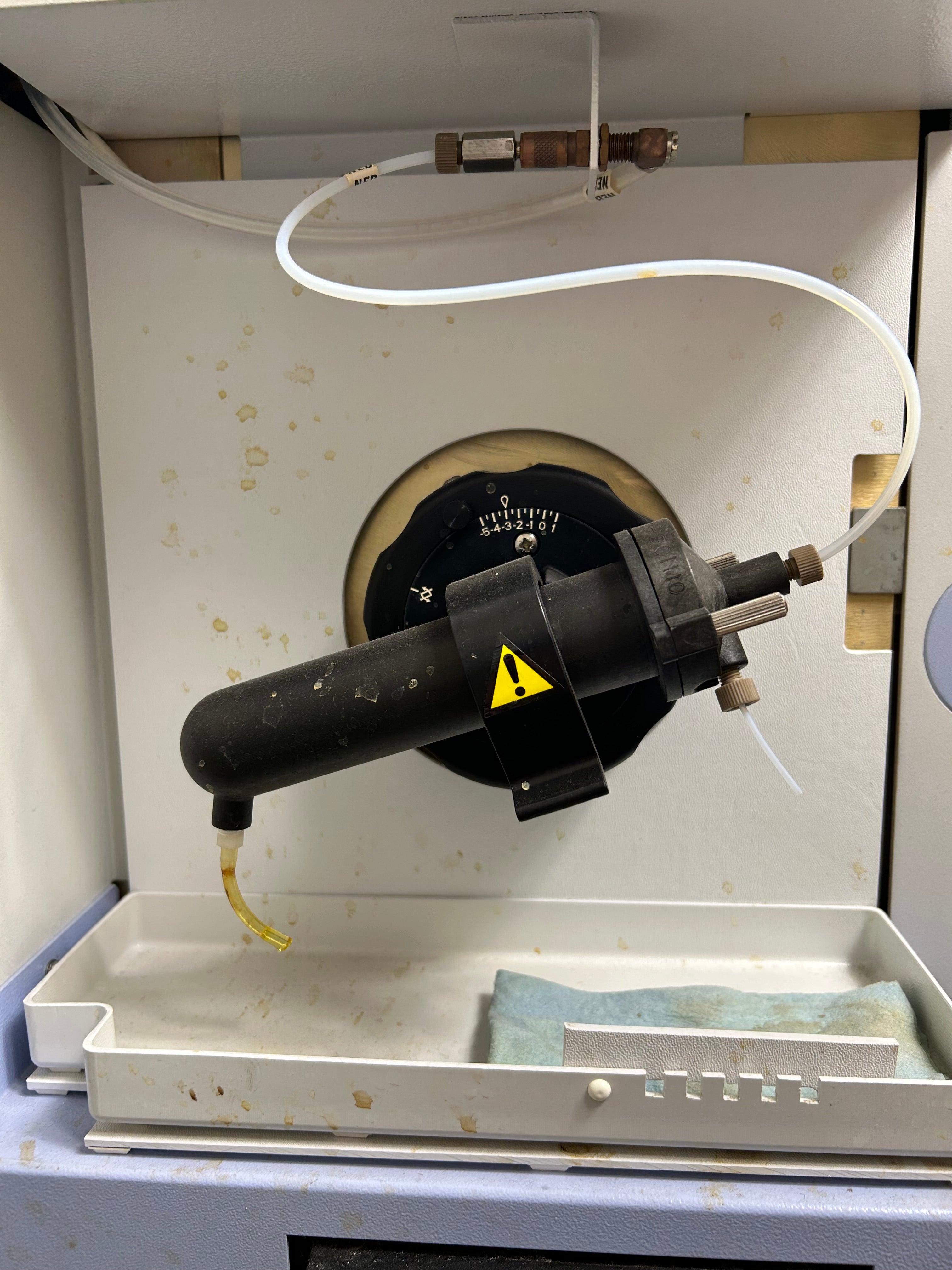 Perkin Elmer Optima 2100 DV ICP-OES Spectrometer