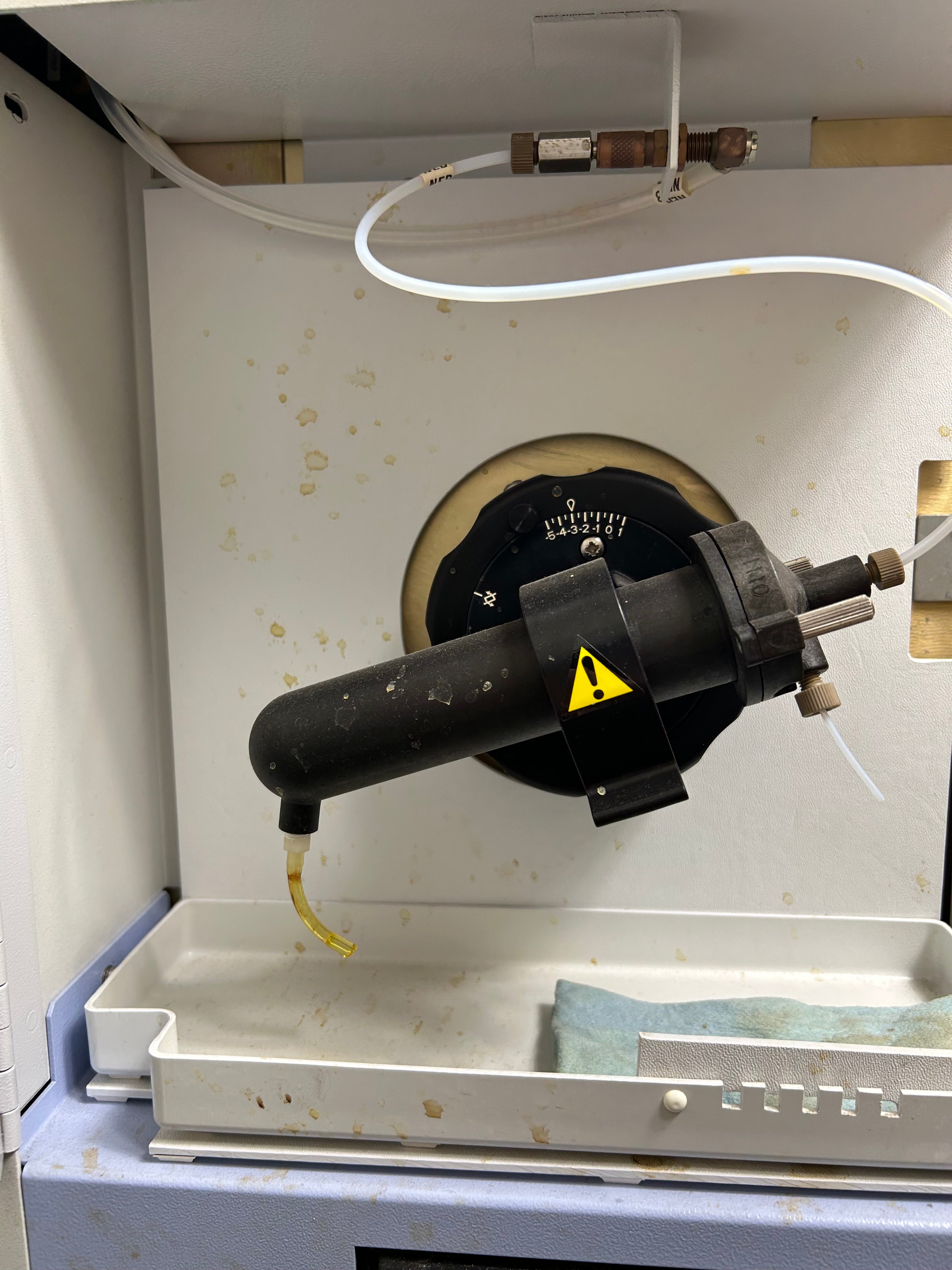 Perkin Elmer Optima 2100 DV ICP-OES Spectrometer