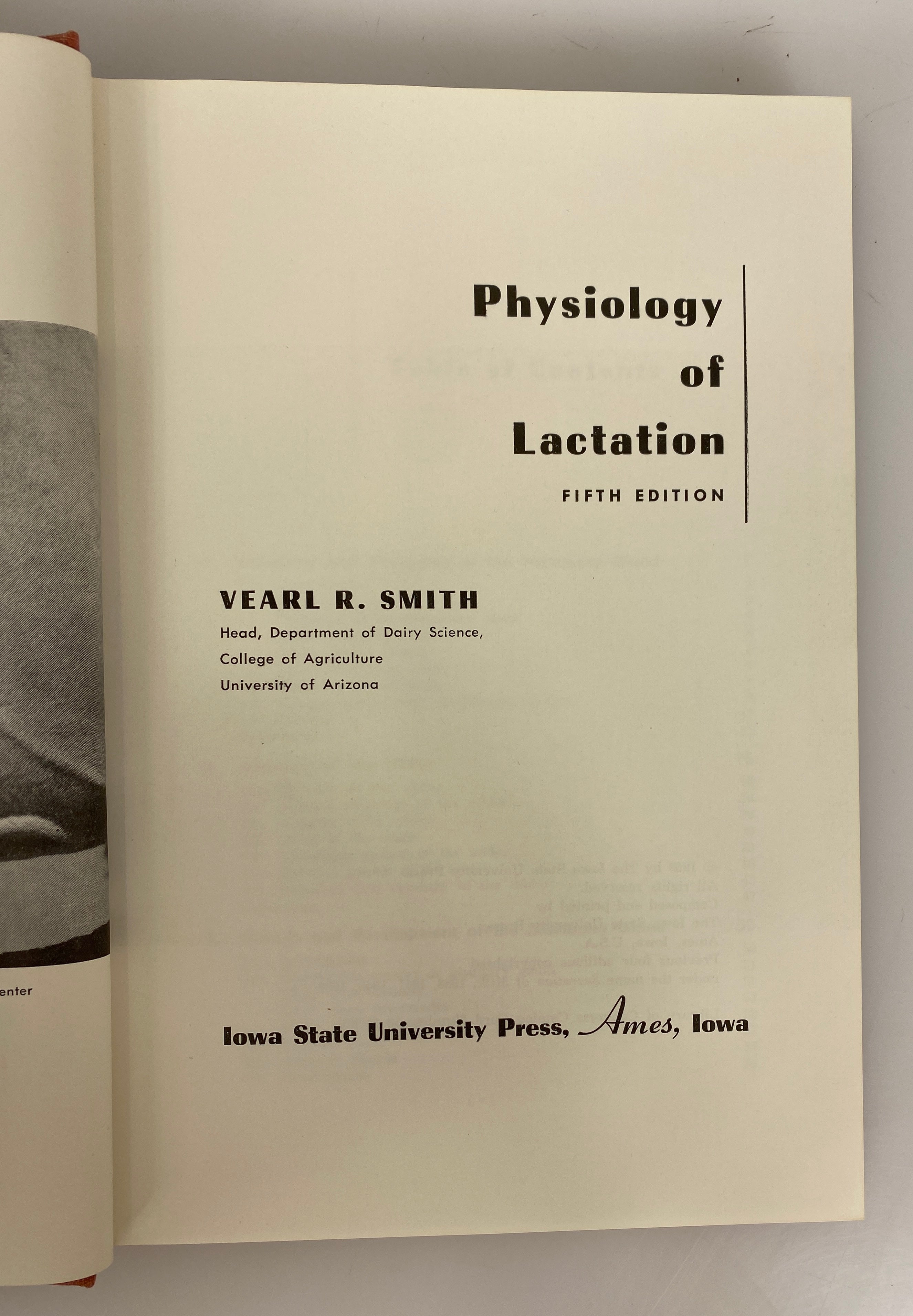 Physiology of Lactation by Vearl Smith 1959 Vintage HC