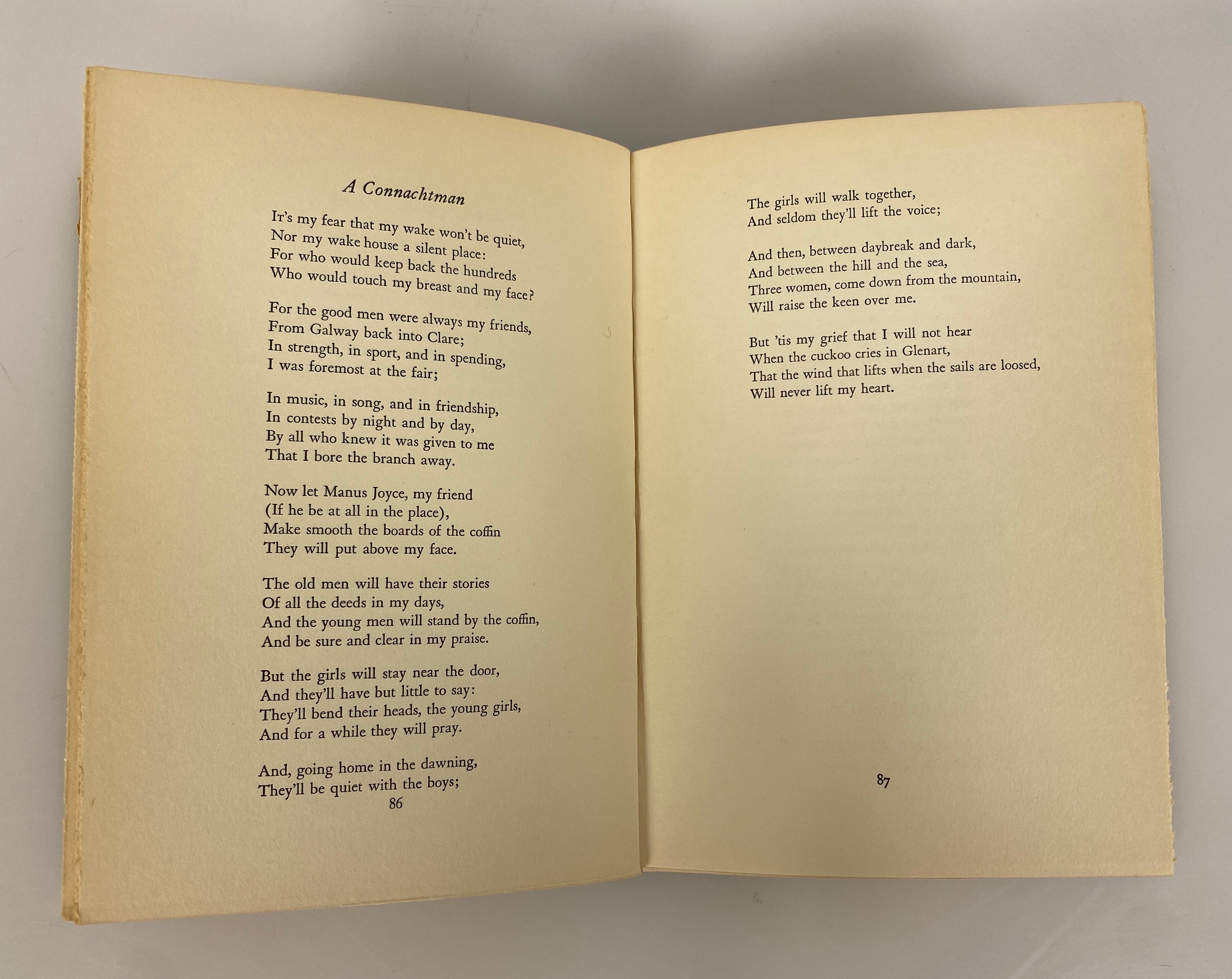Poems by Padraic Colum 1932 The Macmillan Company HC DJ