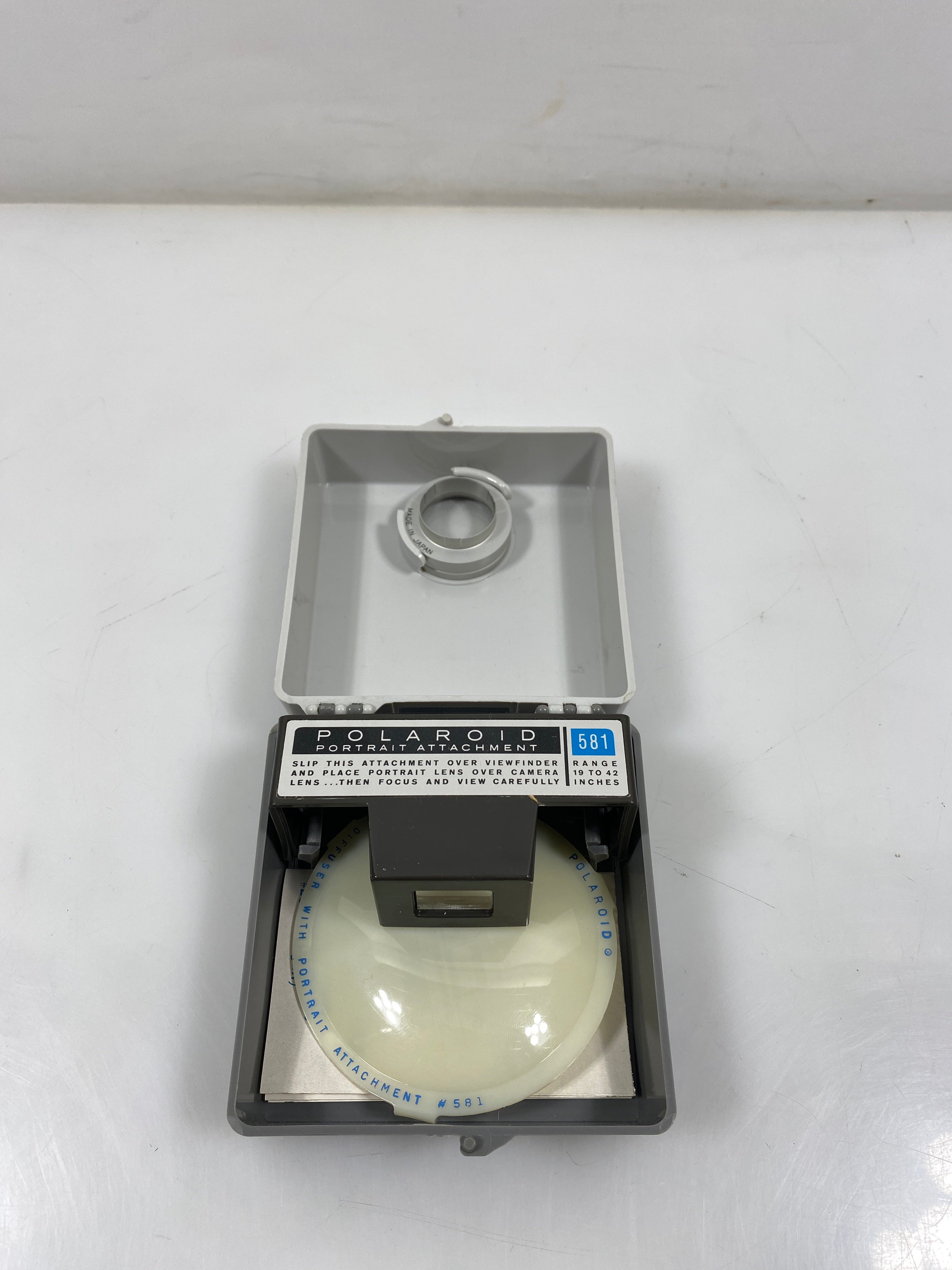 Polaroid Portrait Kit #581