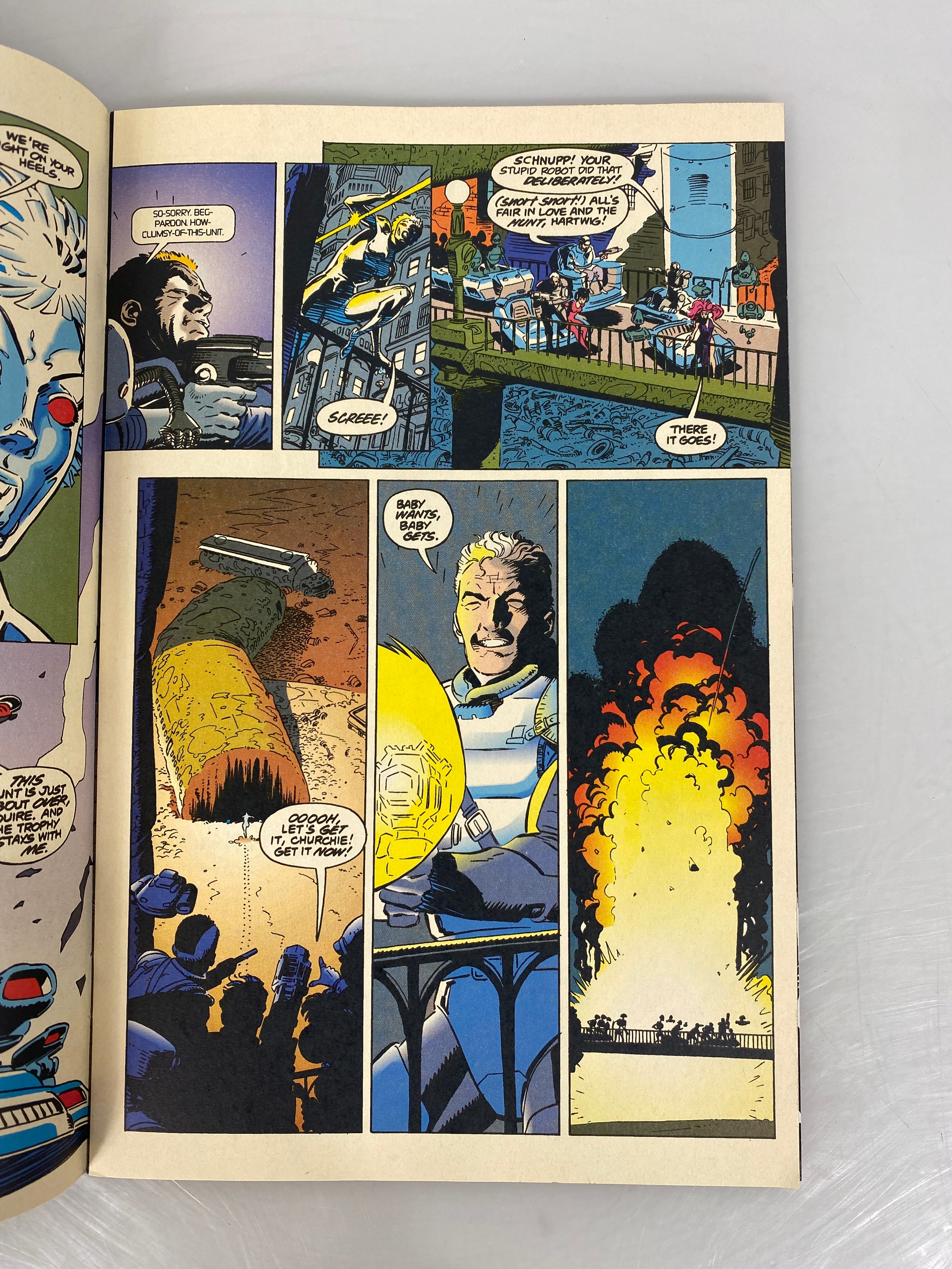 Predator VS Robot Fighter Dark Horse Valiant Comic 1992