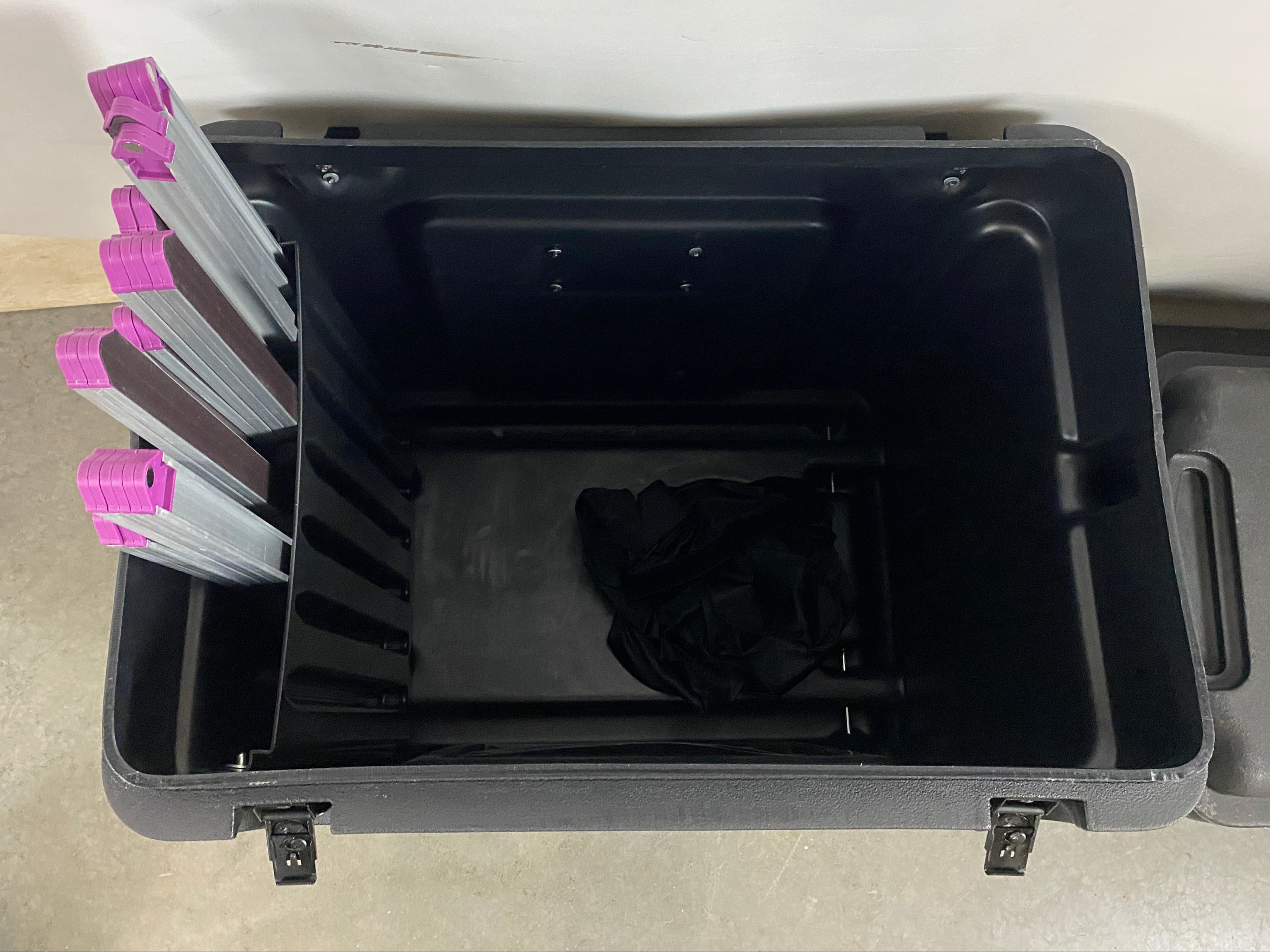 Presentation Board Set w/ Black Hard Side Carrying Case