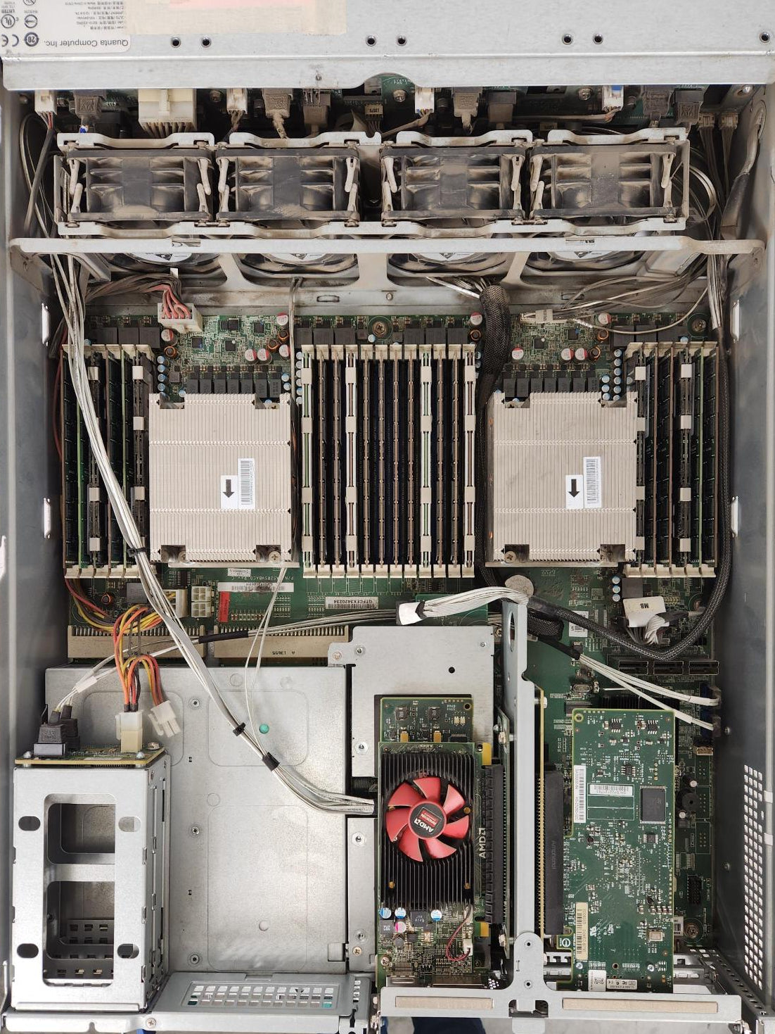 Quanta S210-X22RQ Server