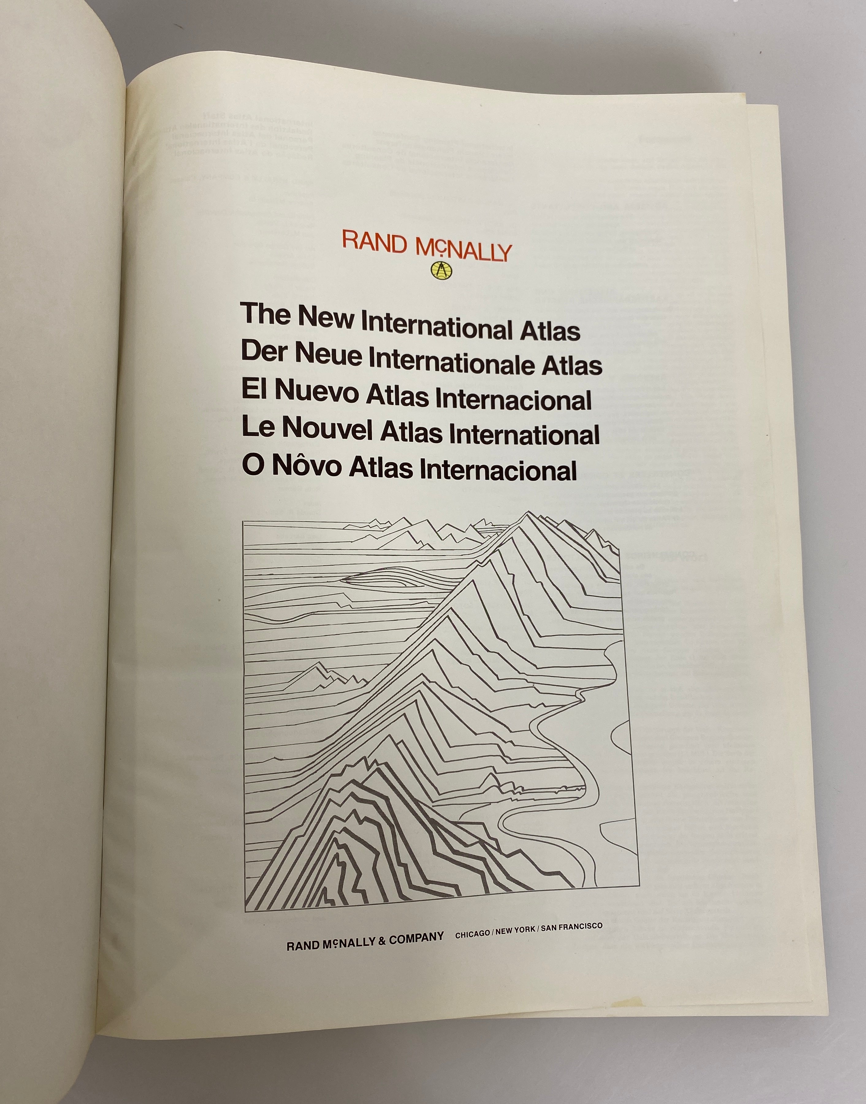 Rand McNally The New International Atlas (1981) Vintage HC DJ