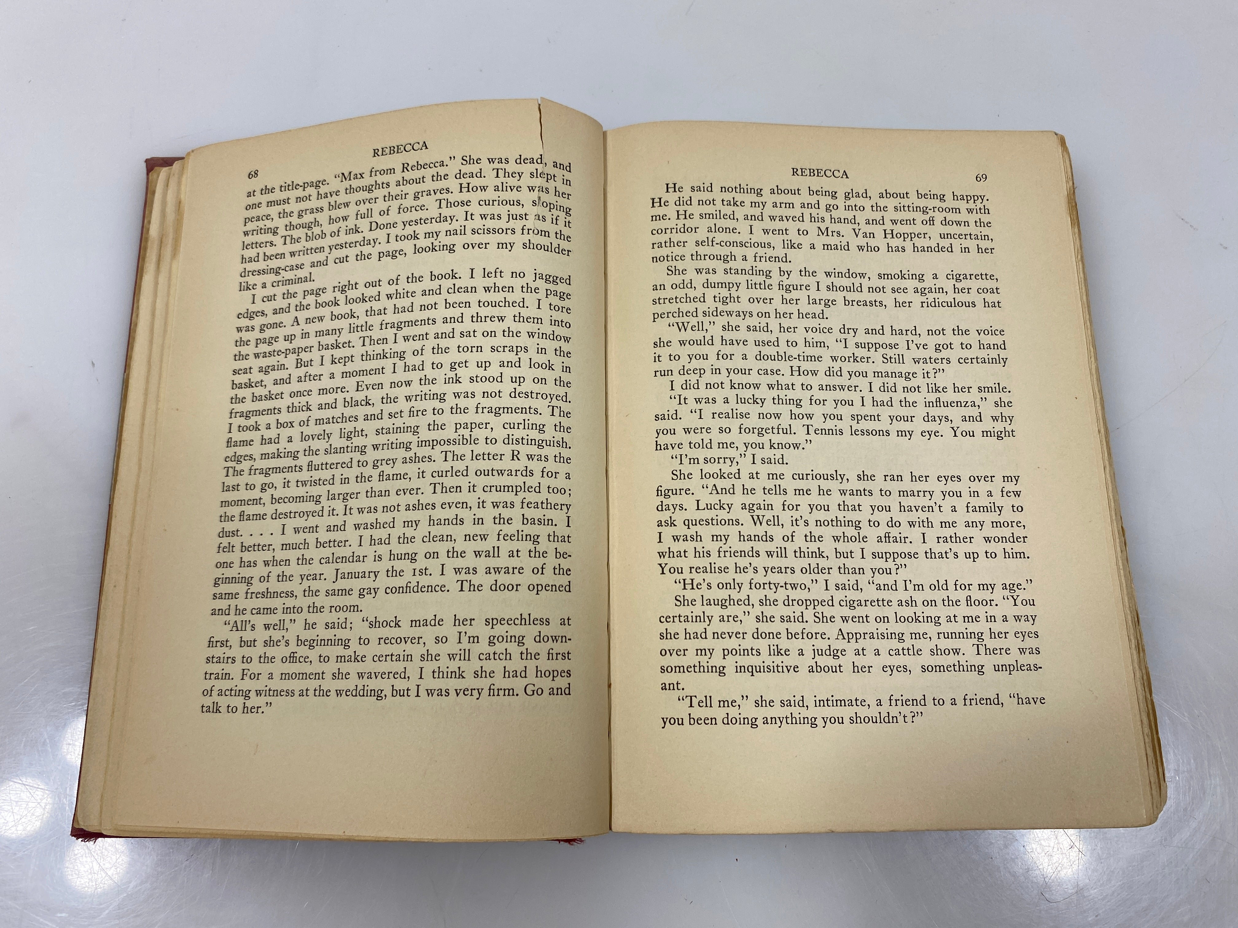 Rebecca by Daphne Du Maurier Doubleday, Doran and Co. 1938 HC