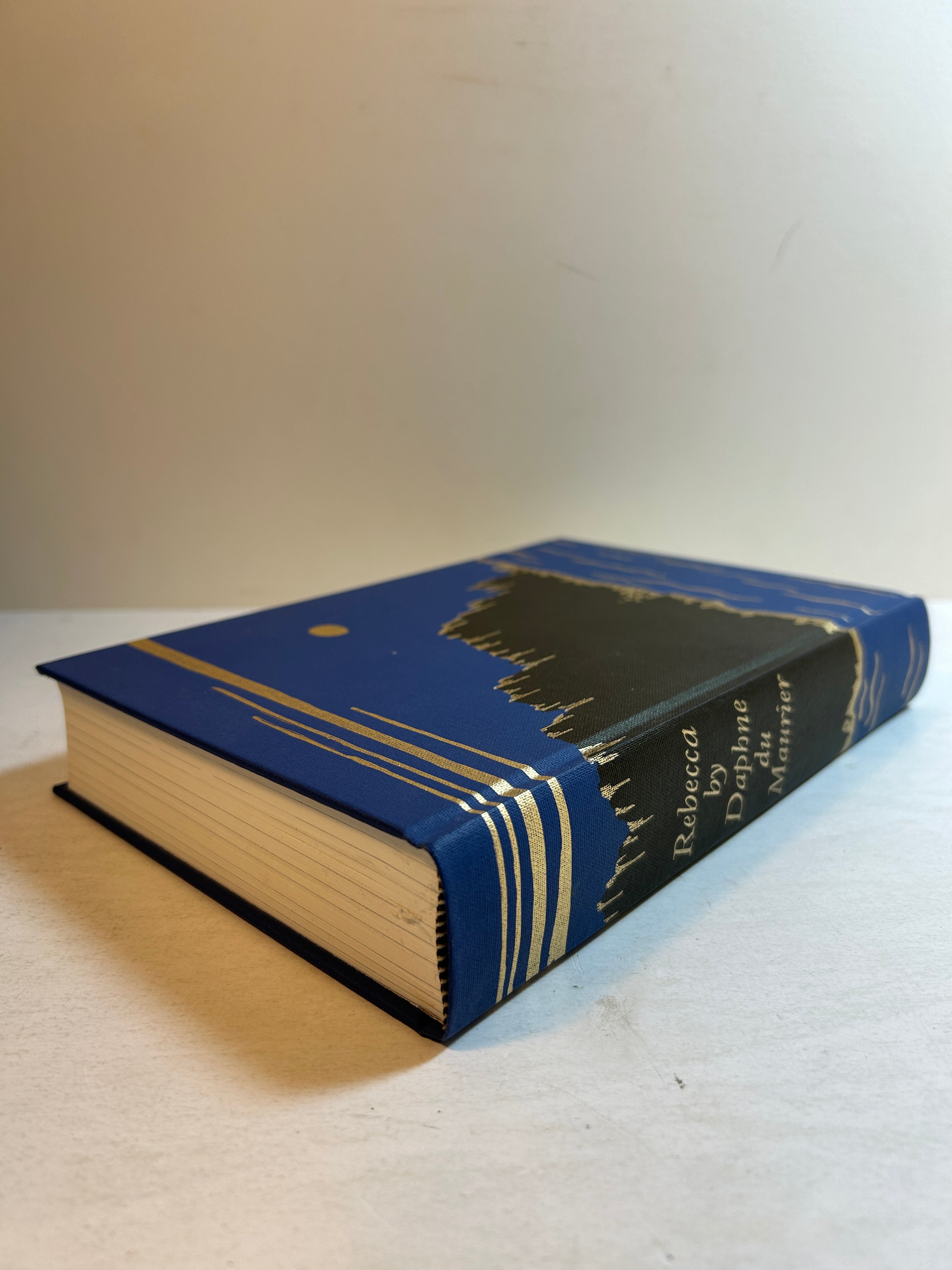 Rebecca by Daphne du Maurier Folio Society w/slipcase 2006 HC