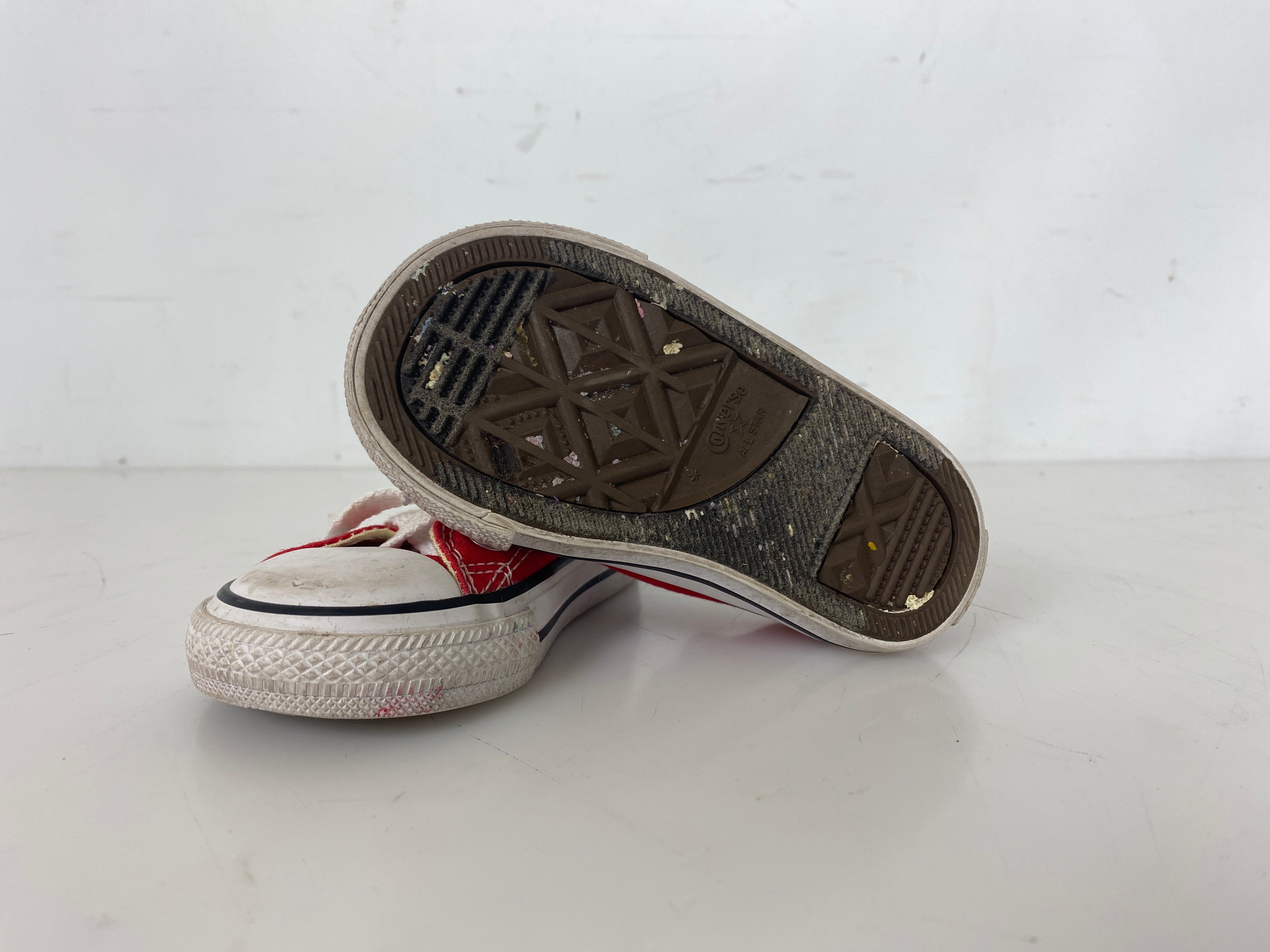 Red Toddler Size 5 Converse Chuck Taylors
