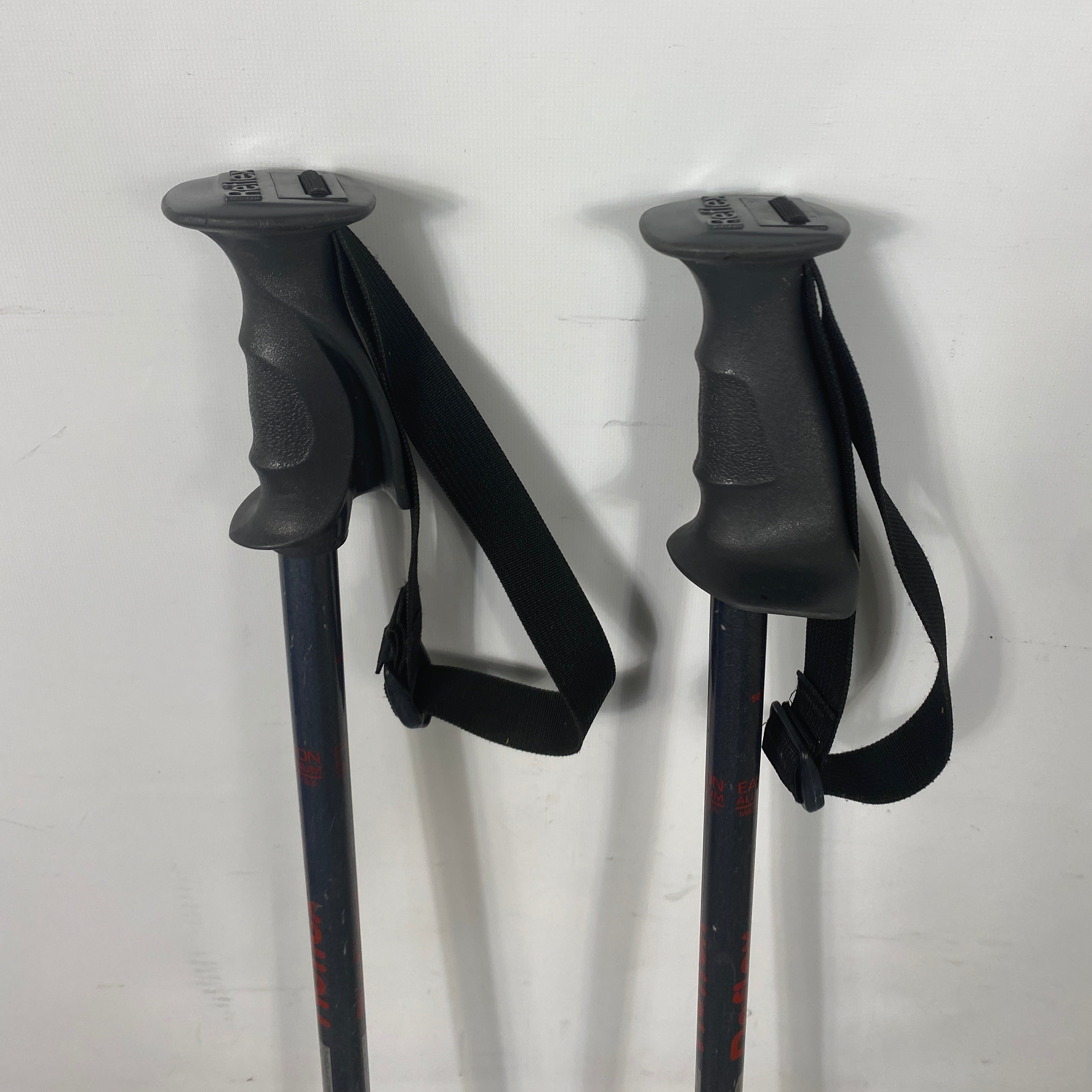 Reflex Exhibition Black and Red Ski Poles