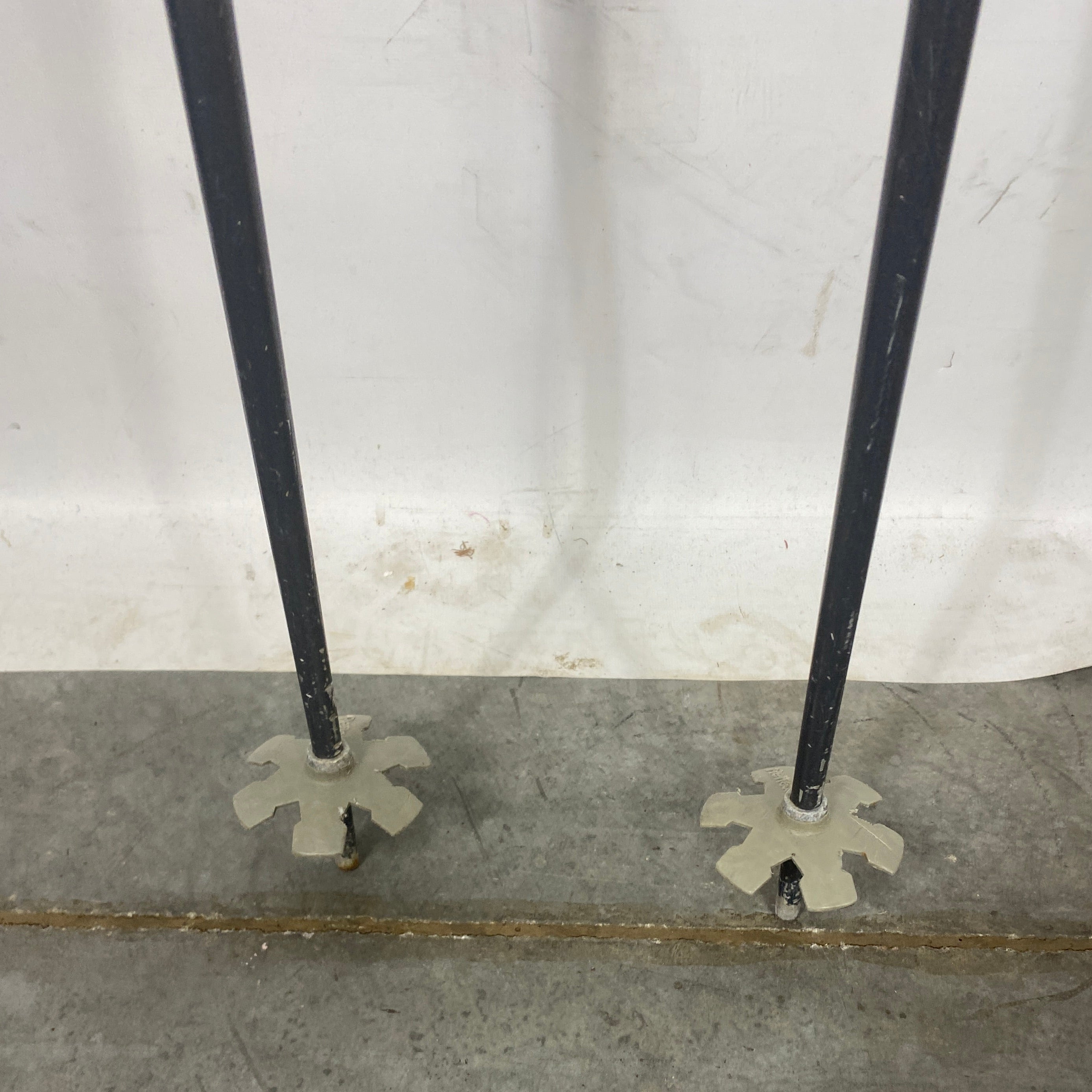 Reflex Exhibition Black and Red Ski Poles