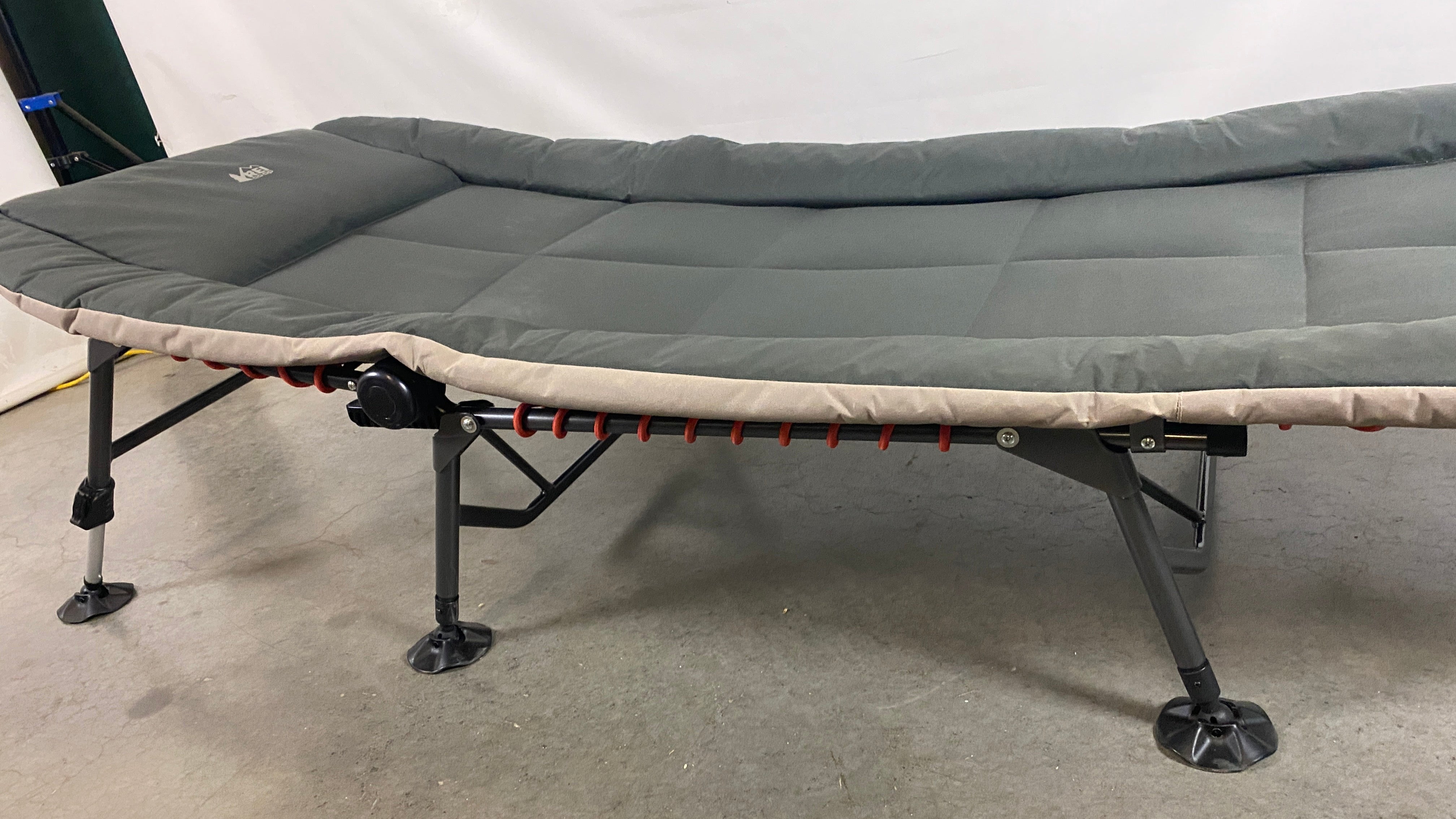 REI Wonderland Foldable Cot