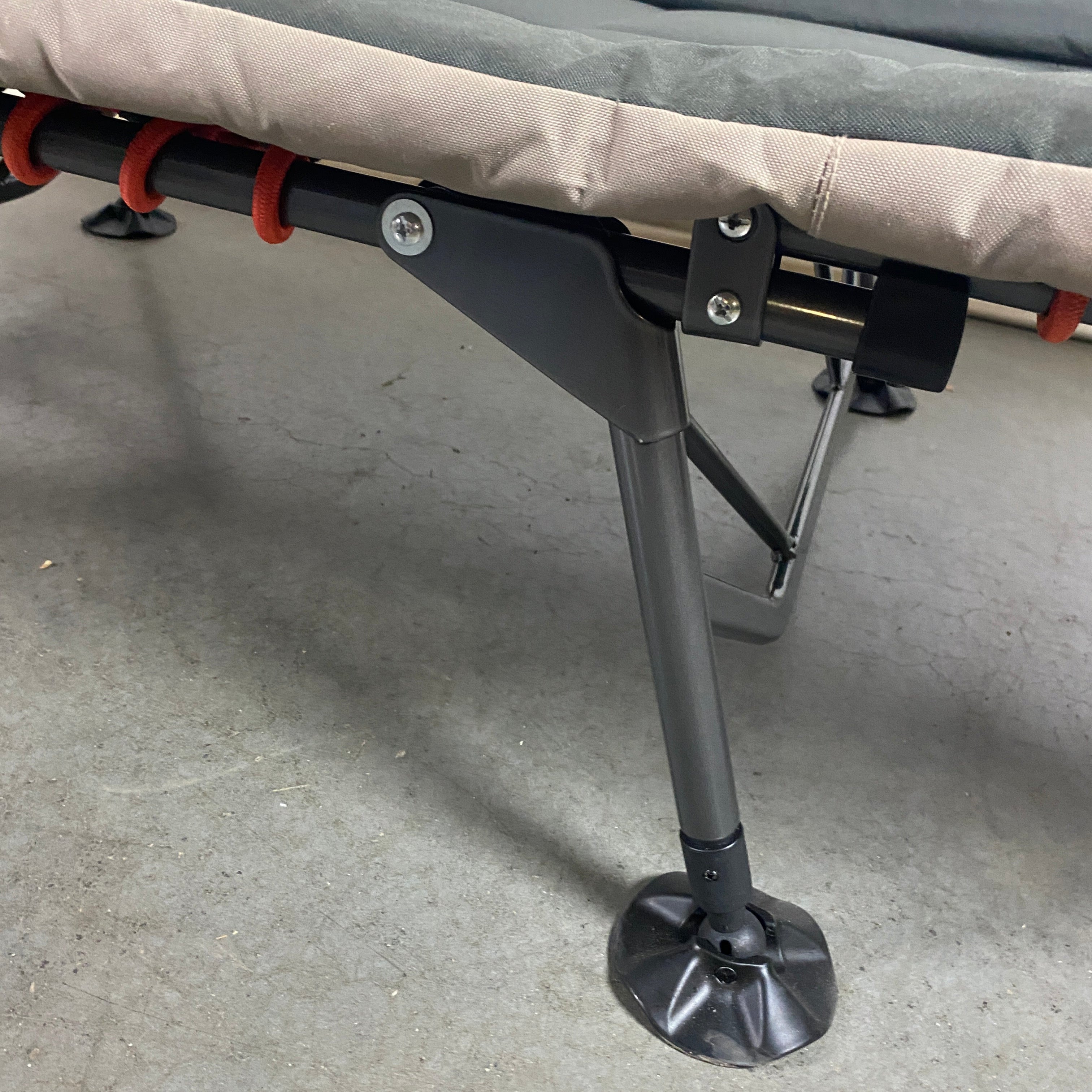REI Wonderland Foldable Cot