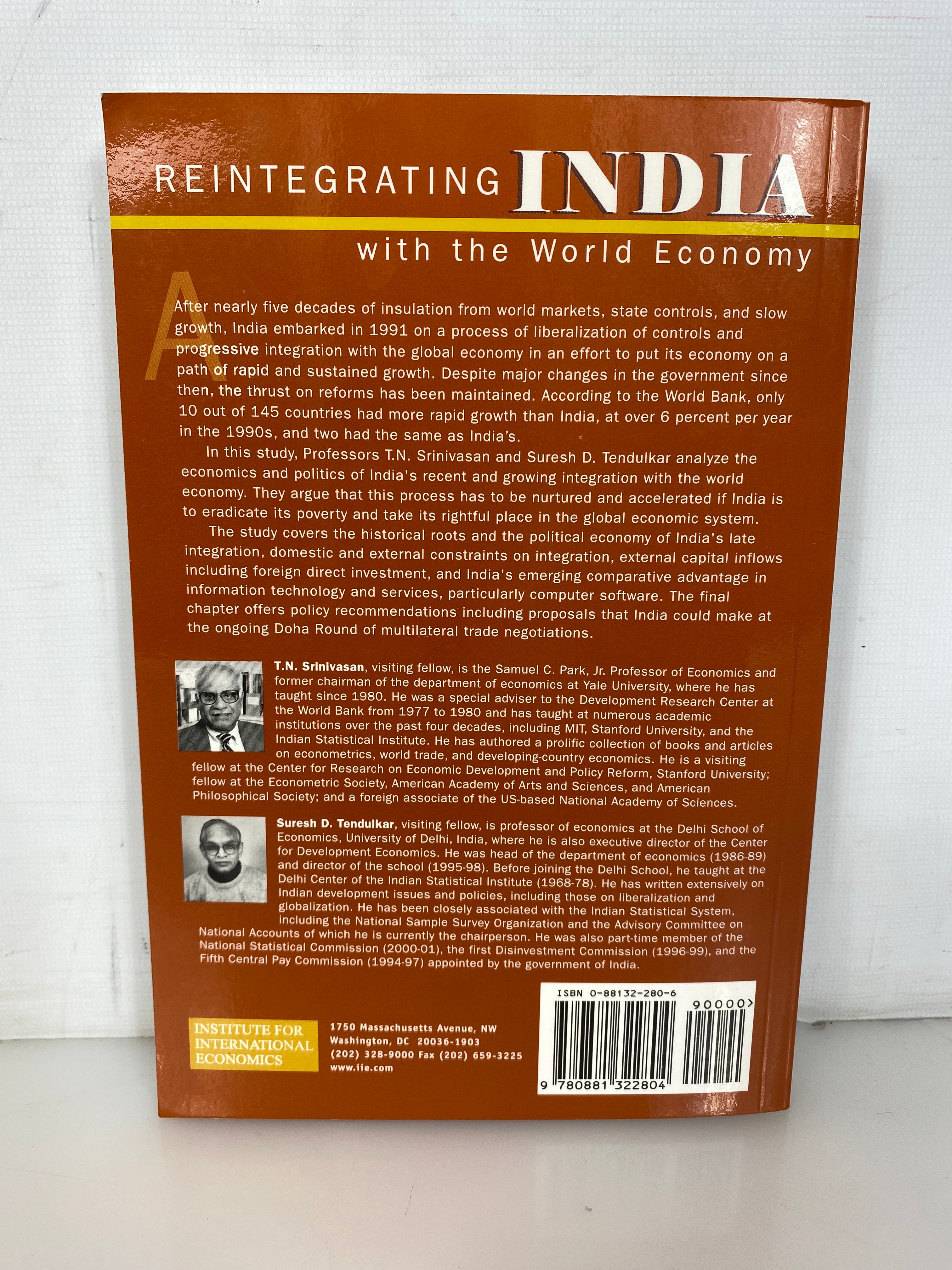 Reintegrating India w the World Economy by T.N. Srinivasan Signed 2003 SC