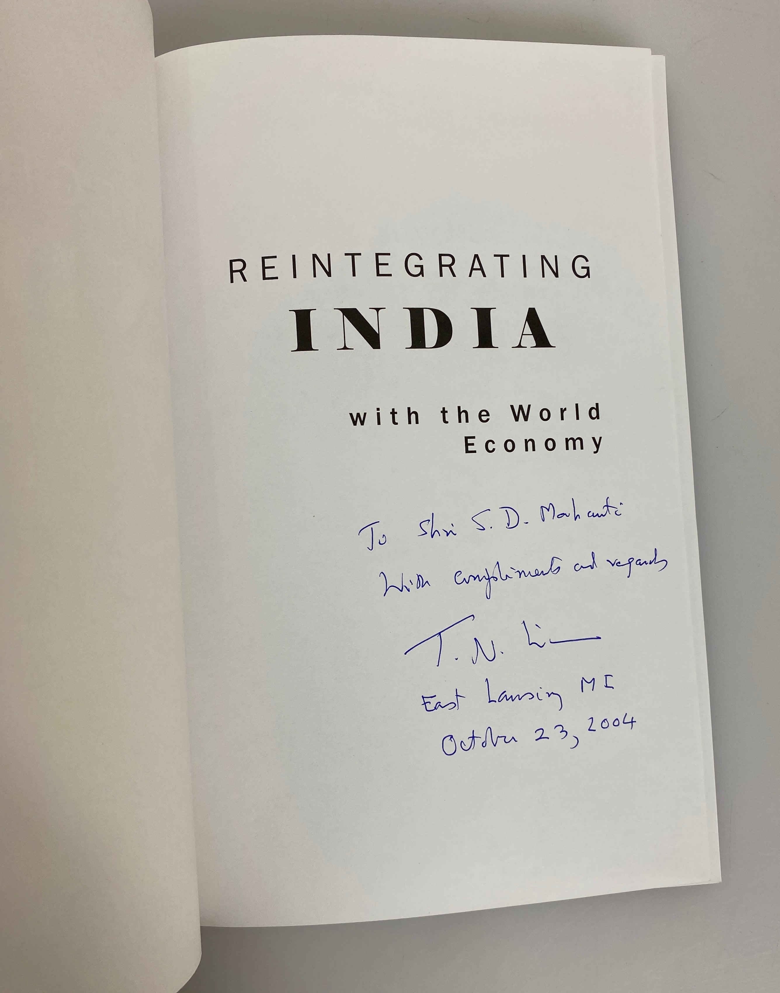 Reintegrating India w the World Economy by T.N. Srinivasan Signed 2003 SC