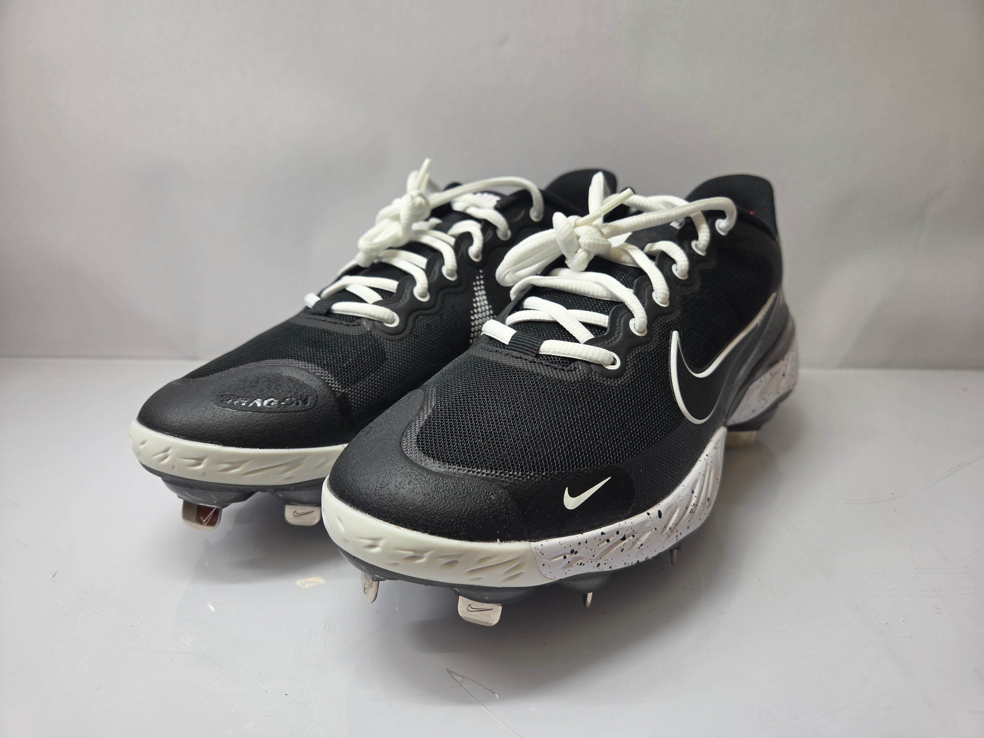 Nike Black and White Alpha Hurache Elite 3 Low Baseball Cleats Men's Size 8.5