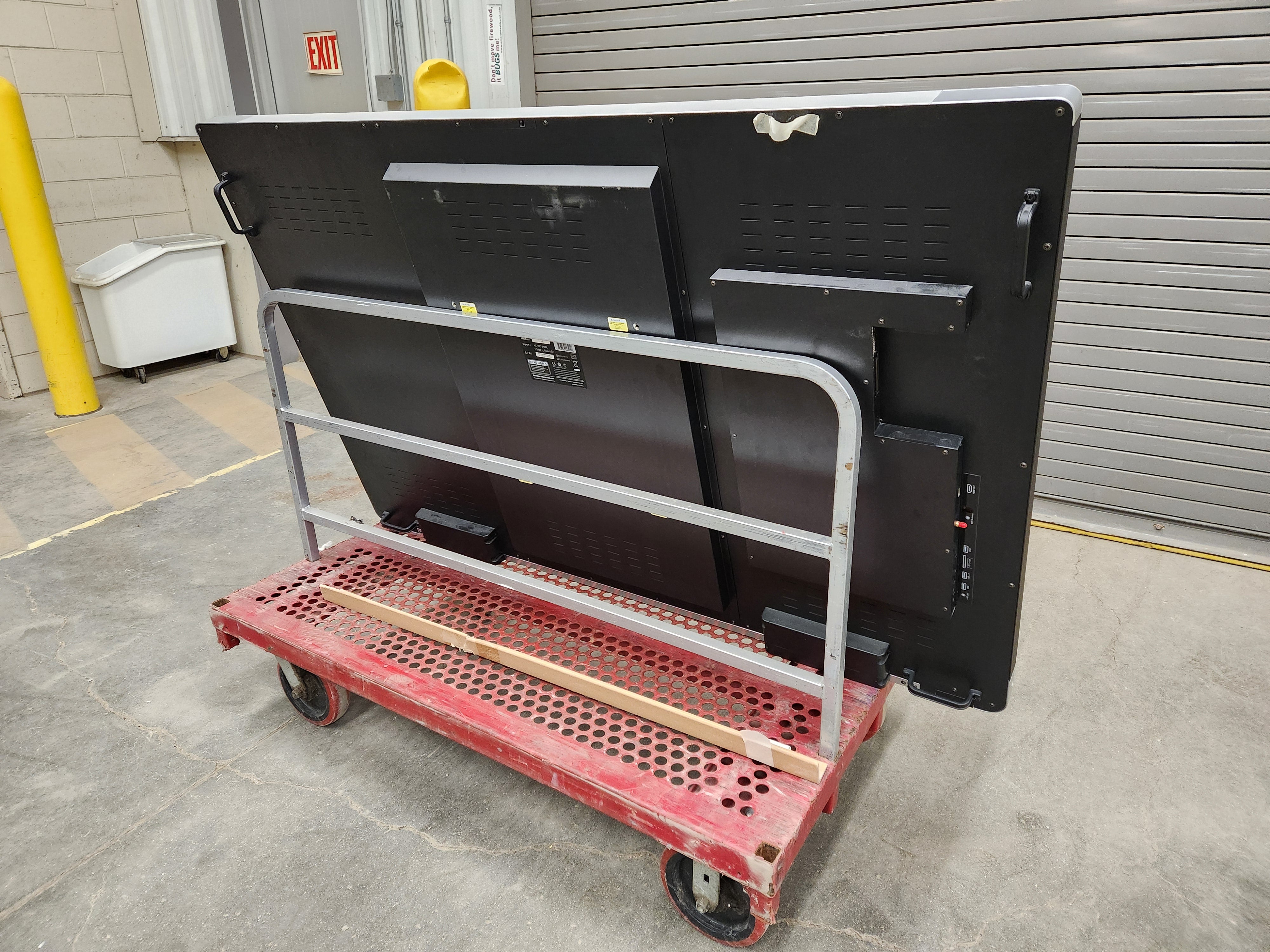 Newline Interactive 70" TruTouch X7 v2 Unified Collaboration System *Top Camera Broken*