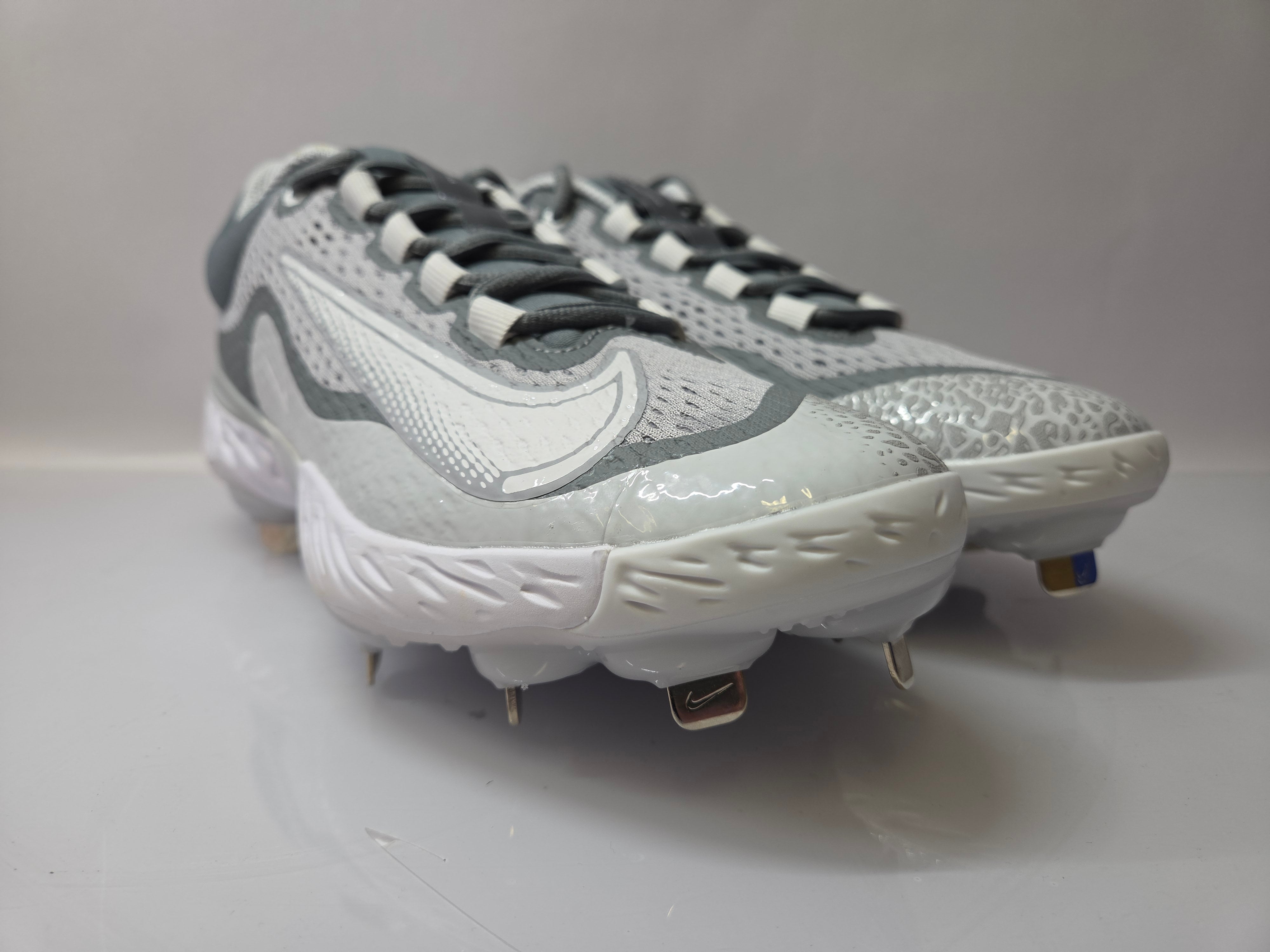 Nike Gray Alpha Hurache Elite 4 Low Baseball Cleats Men's Size 8