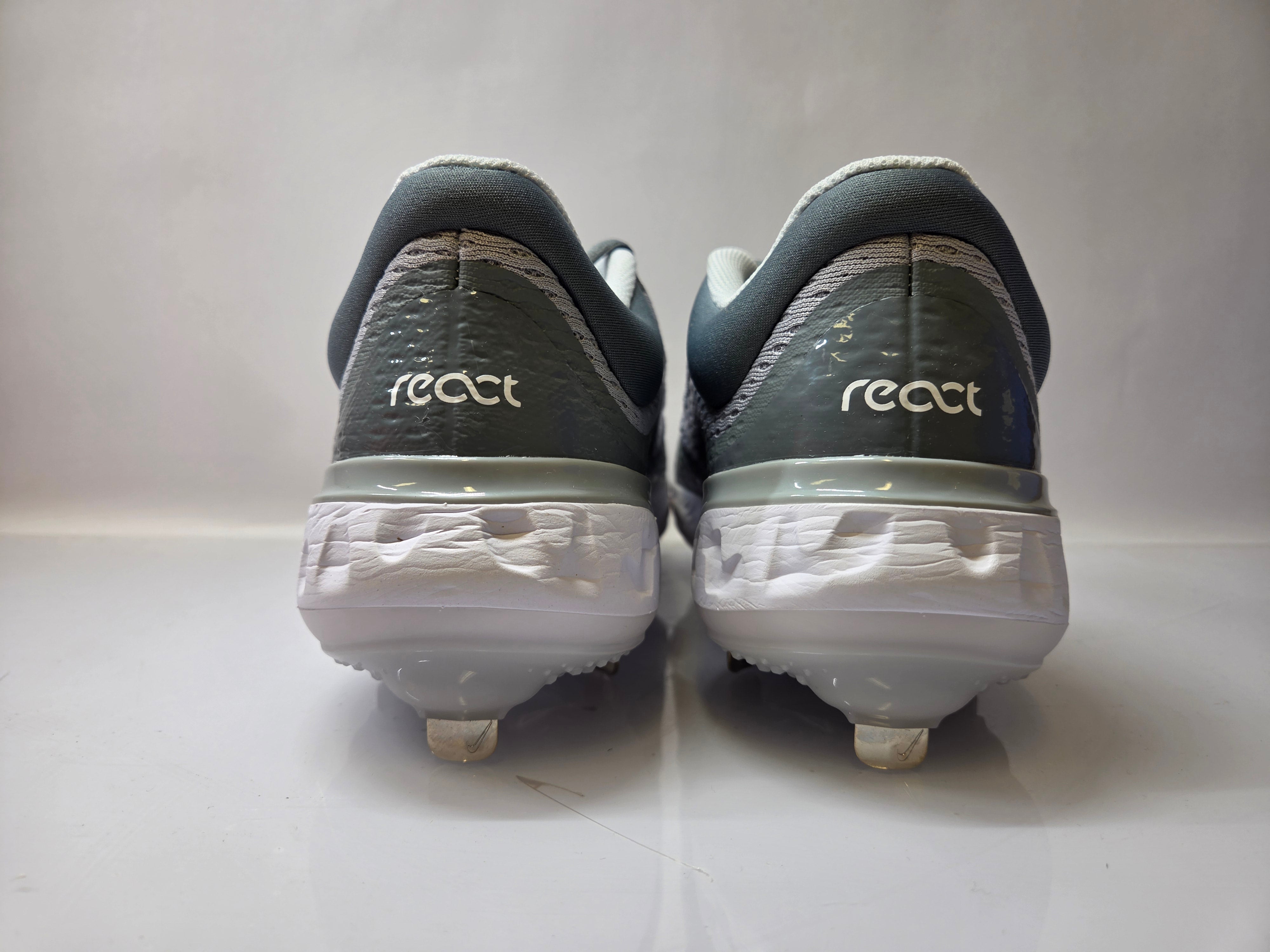 Nike Gray Alpha Hurache Elite 4 Low Baseball Cleats Men's Size 8