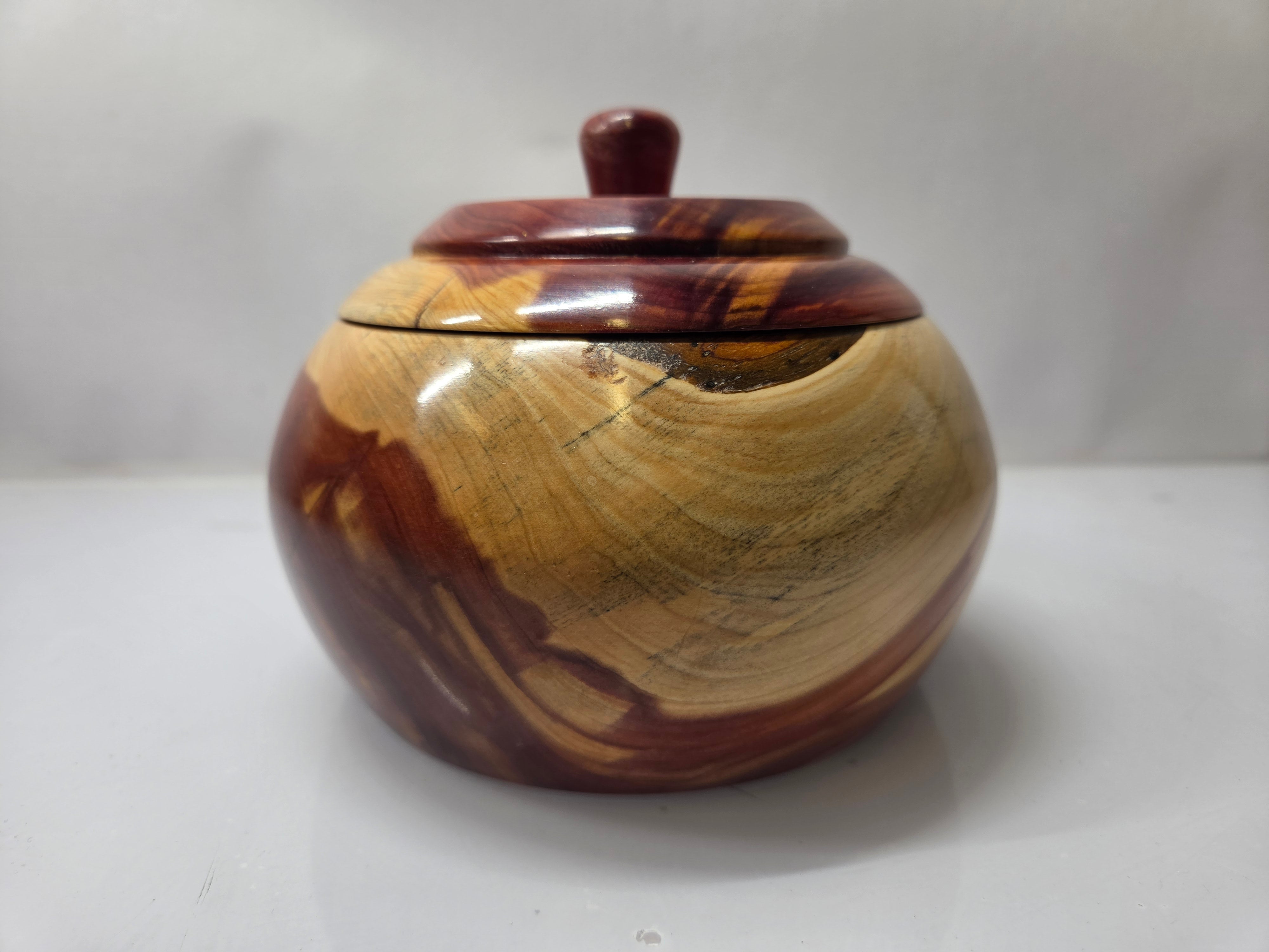 MSU Shadows Red Cedar Wood Bowl with Lid #052