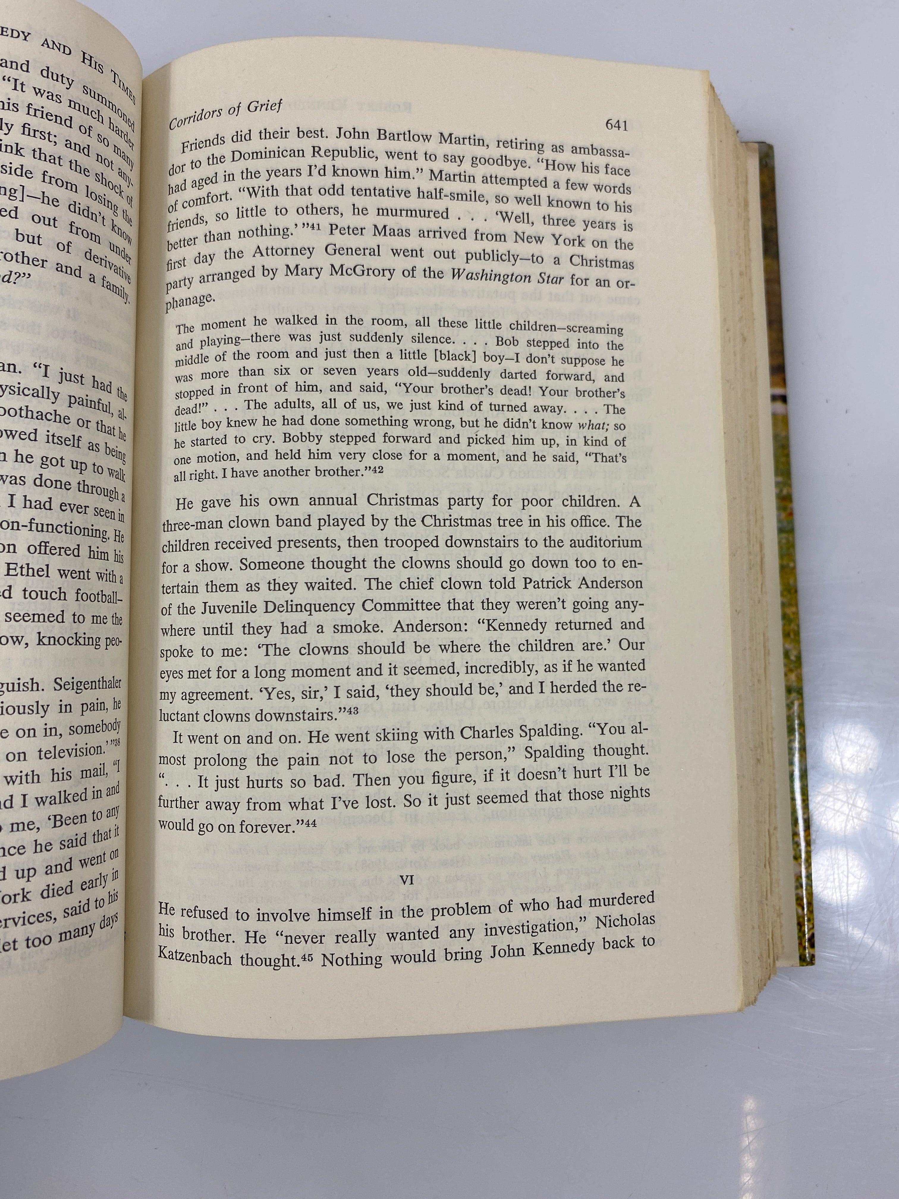 Robert Kennedy and His Times Vol. II by Schlesinger 1978 HCDJ