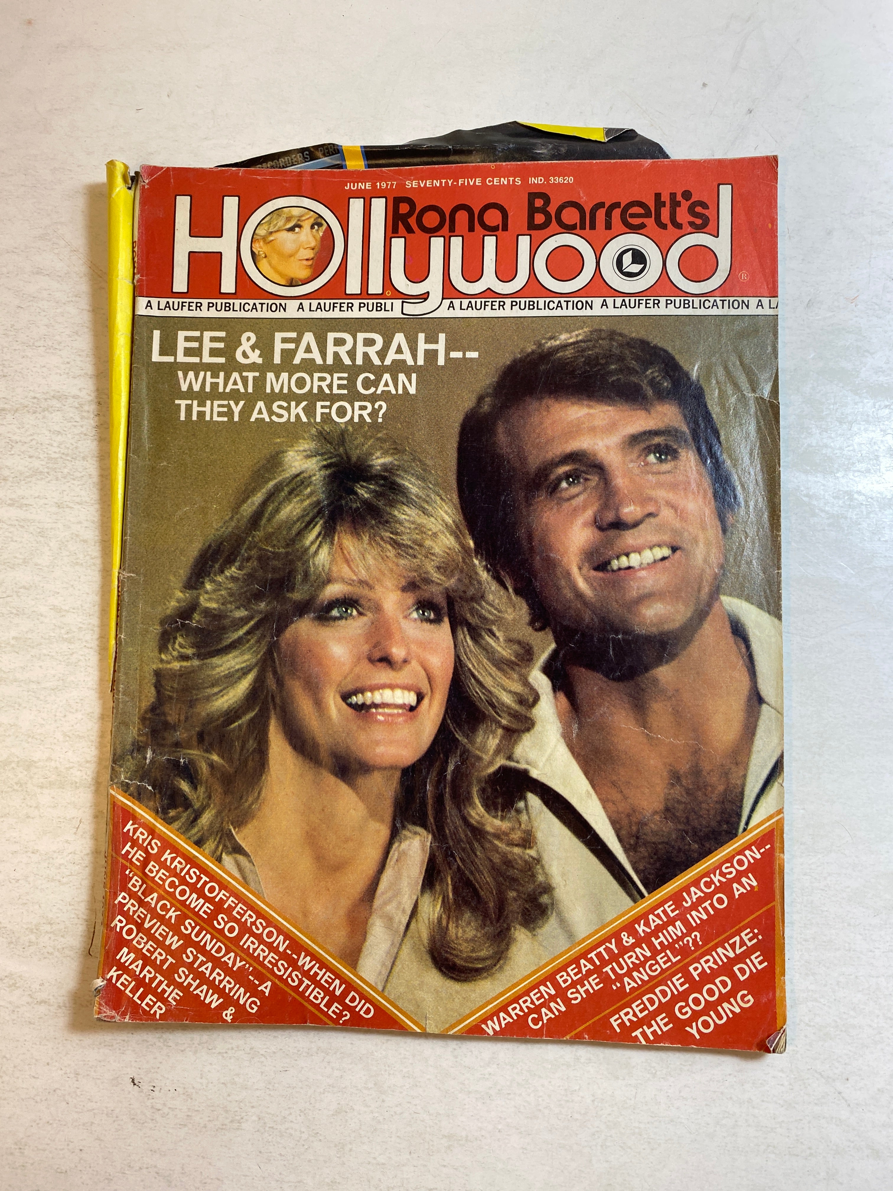 Rona Barrett's Hollywood Magazine June 1977 Lee & Farrah