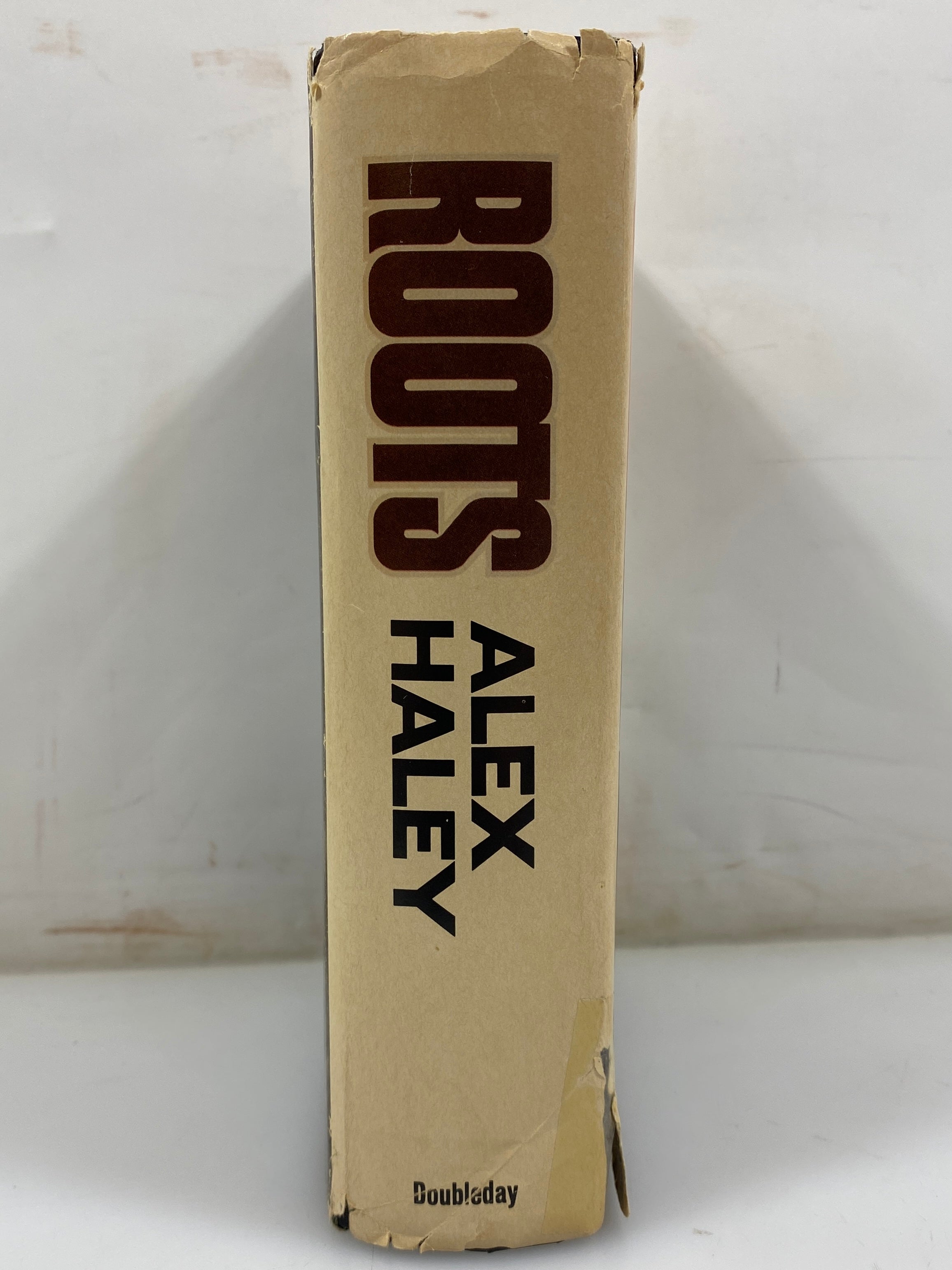 Roots: The Saga of an American Family by Alex Haley 1976 HCDJ