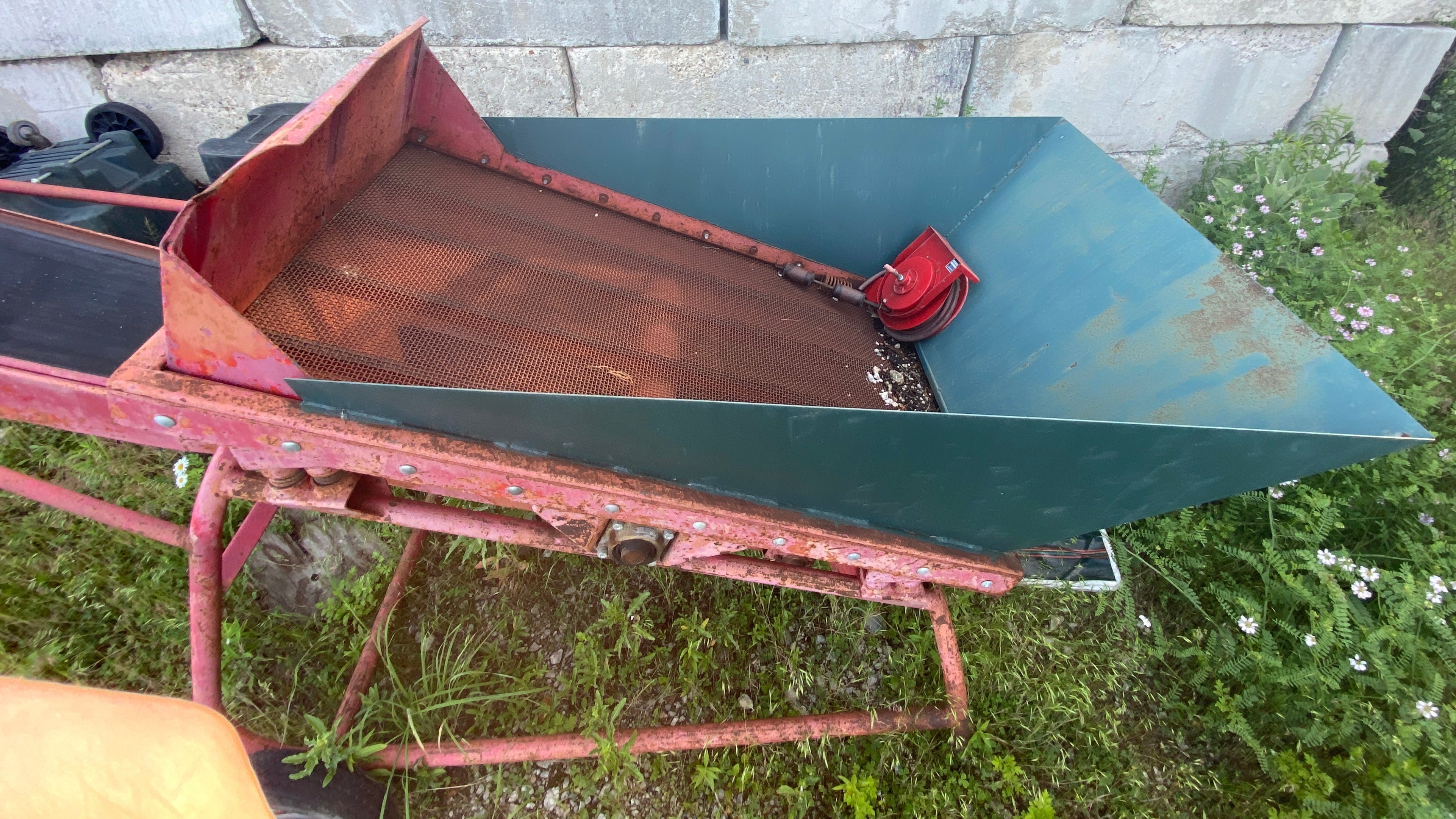 Royer Foundry and Machine Co #42-74-416 Dirt and Rock Sifter Machine