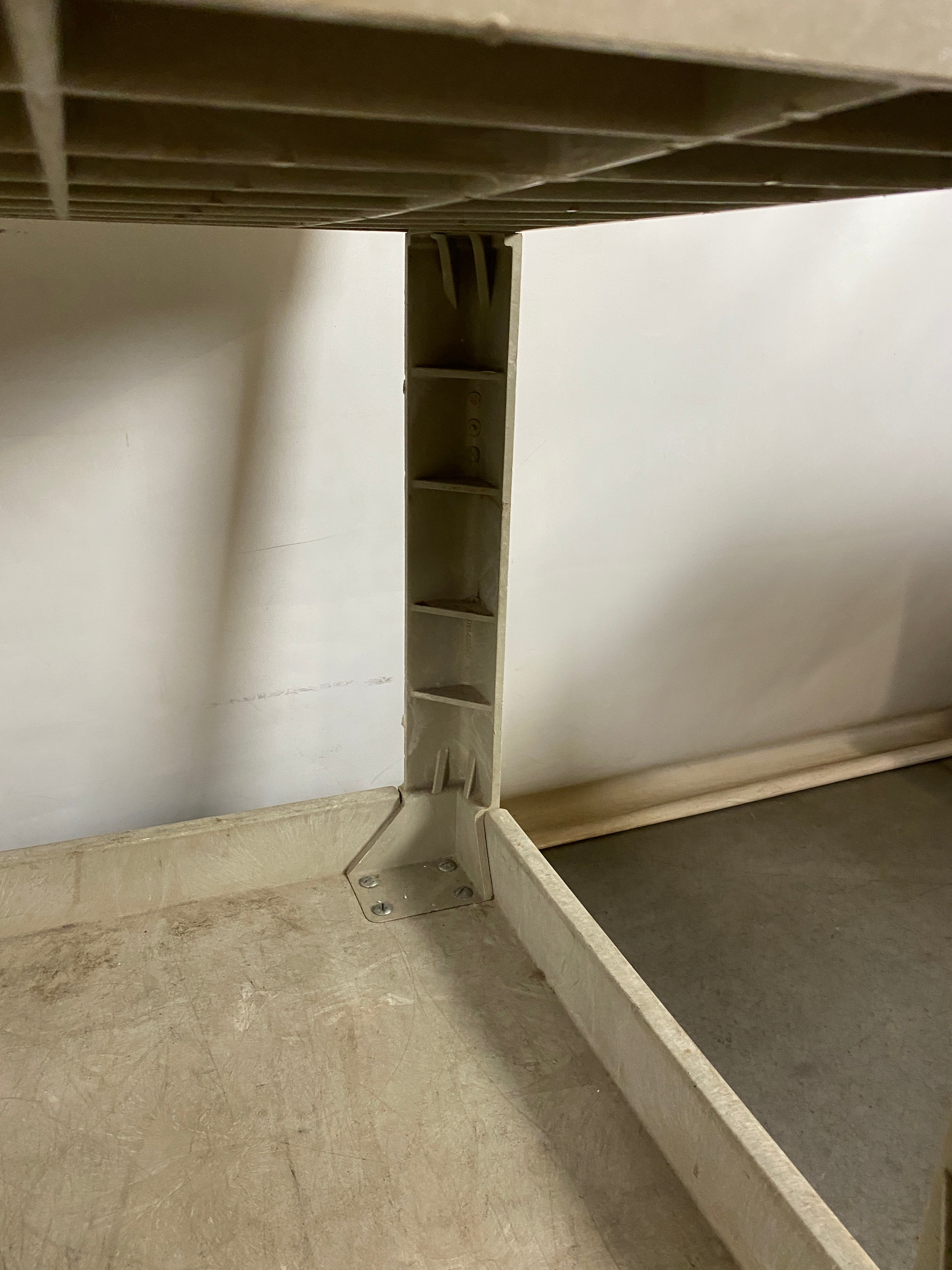 Rubbermaid Beige Utility Cart w/ Shelves