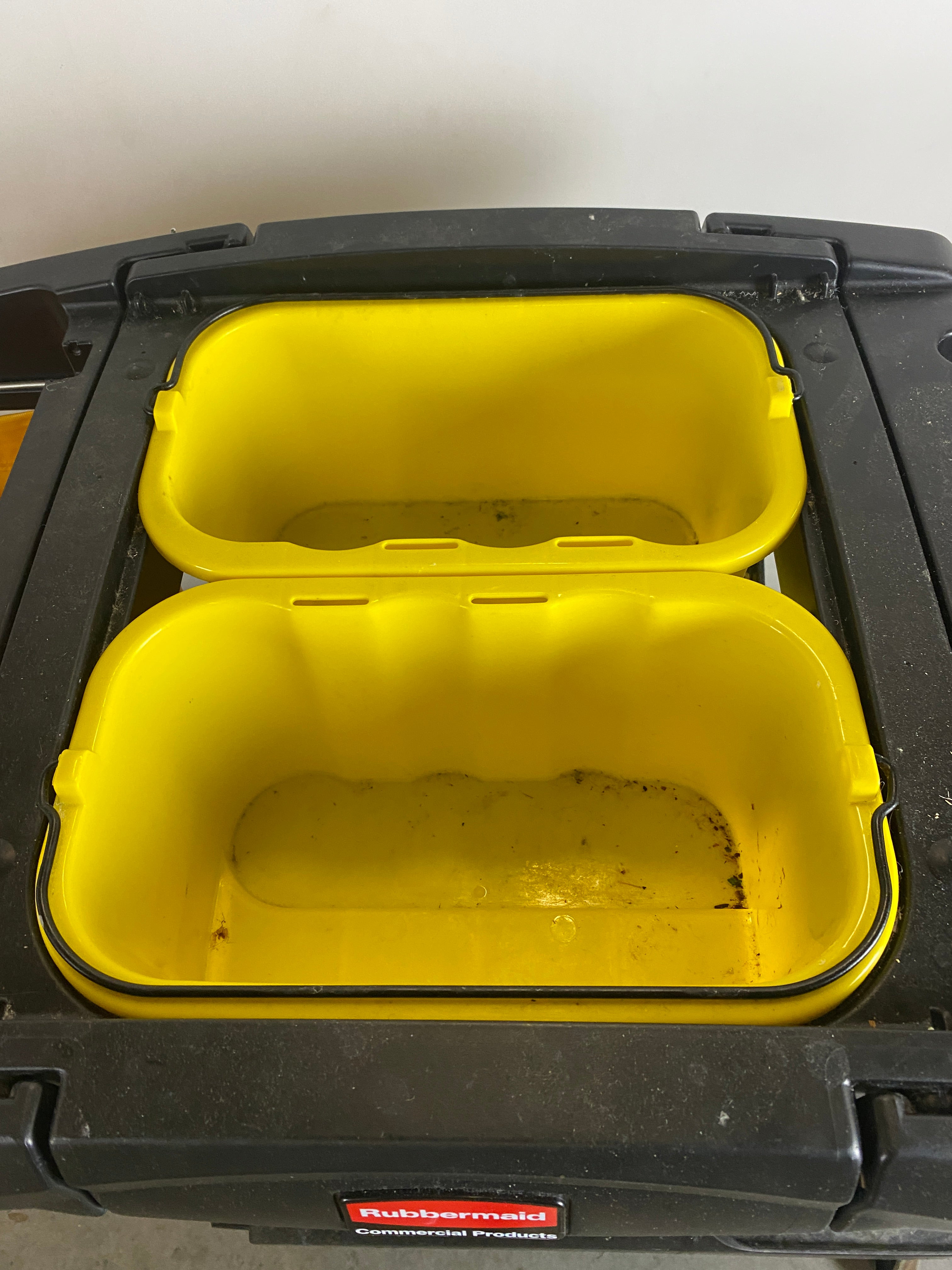 Rubbermaid Sanitation Mop Caddy
