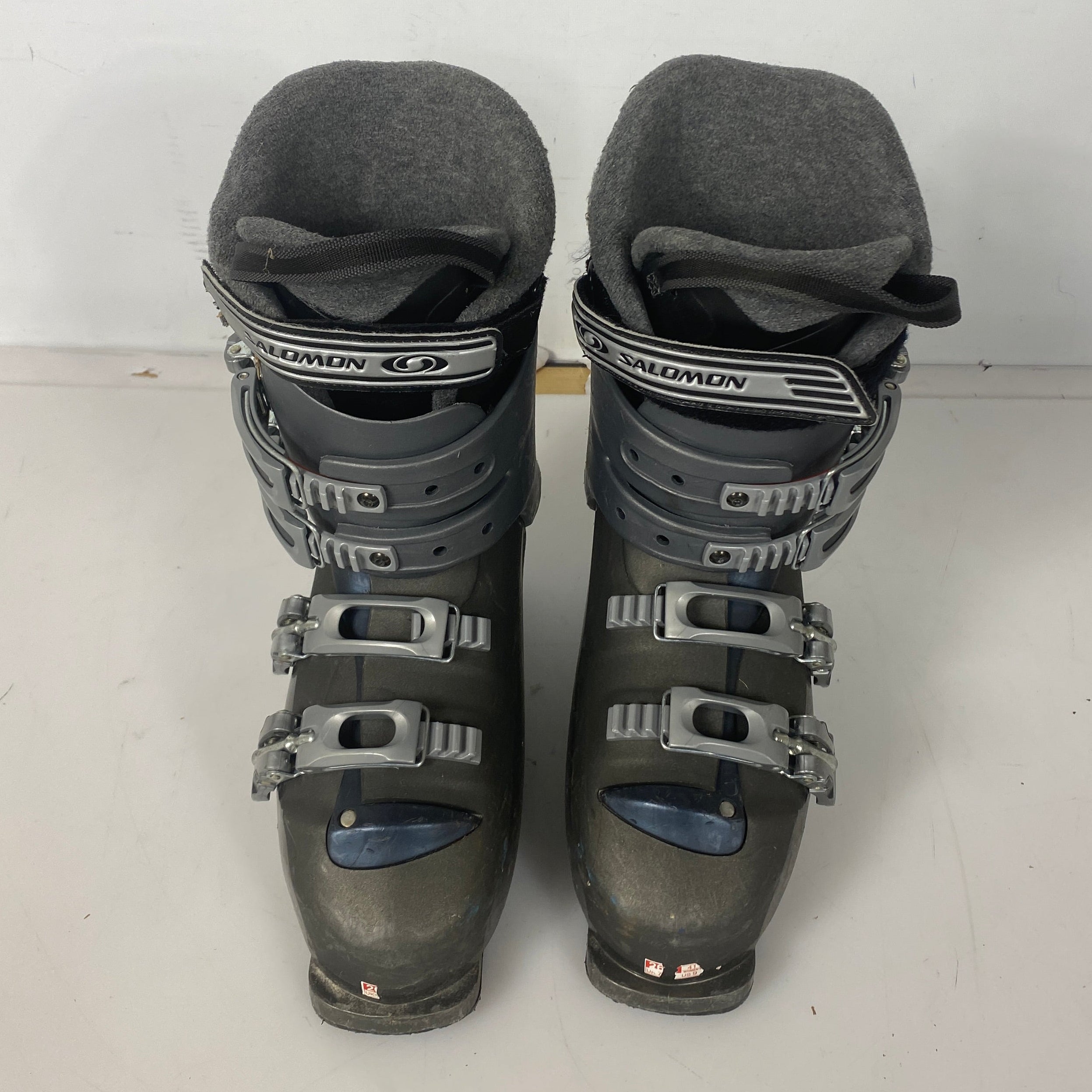 Salomon "Irony" Women's Ski Boots Size 26