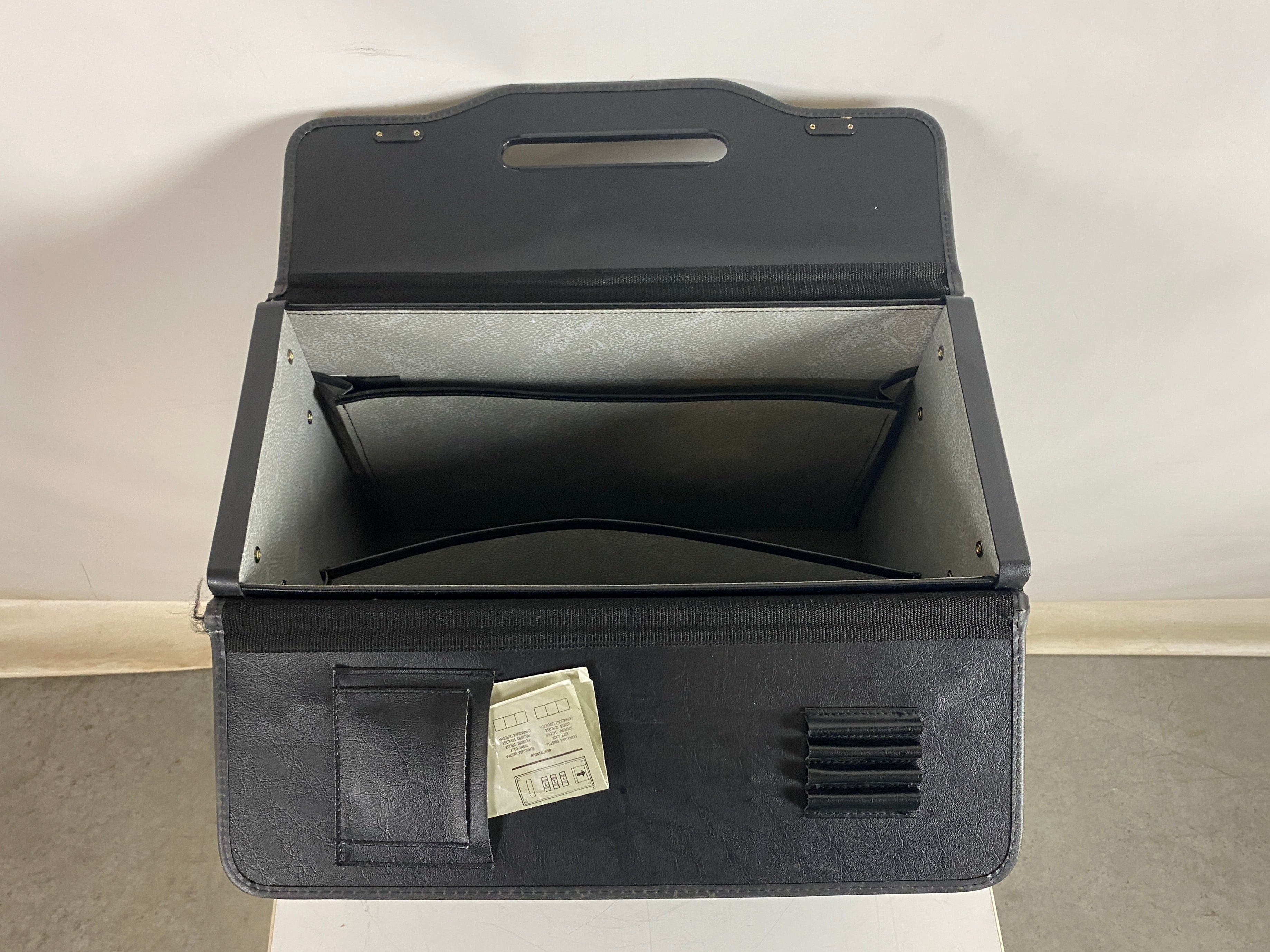 Samsonite Lockable Black Briefcase