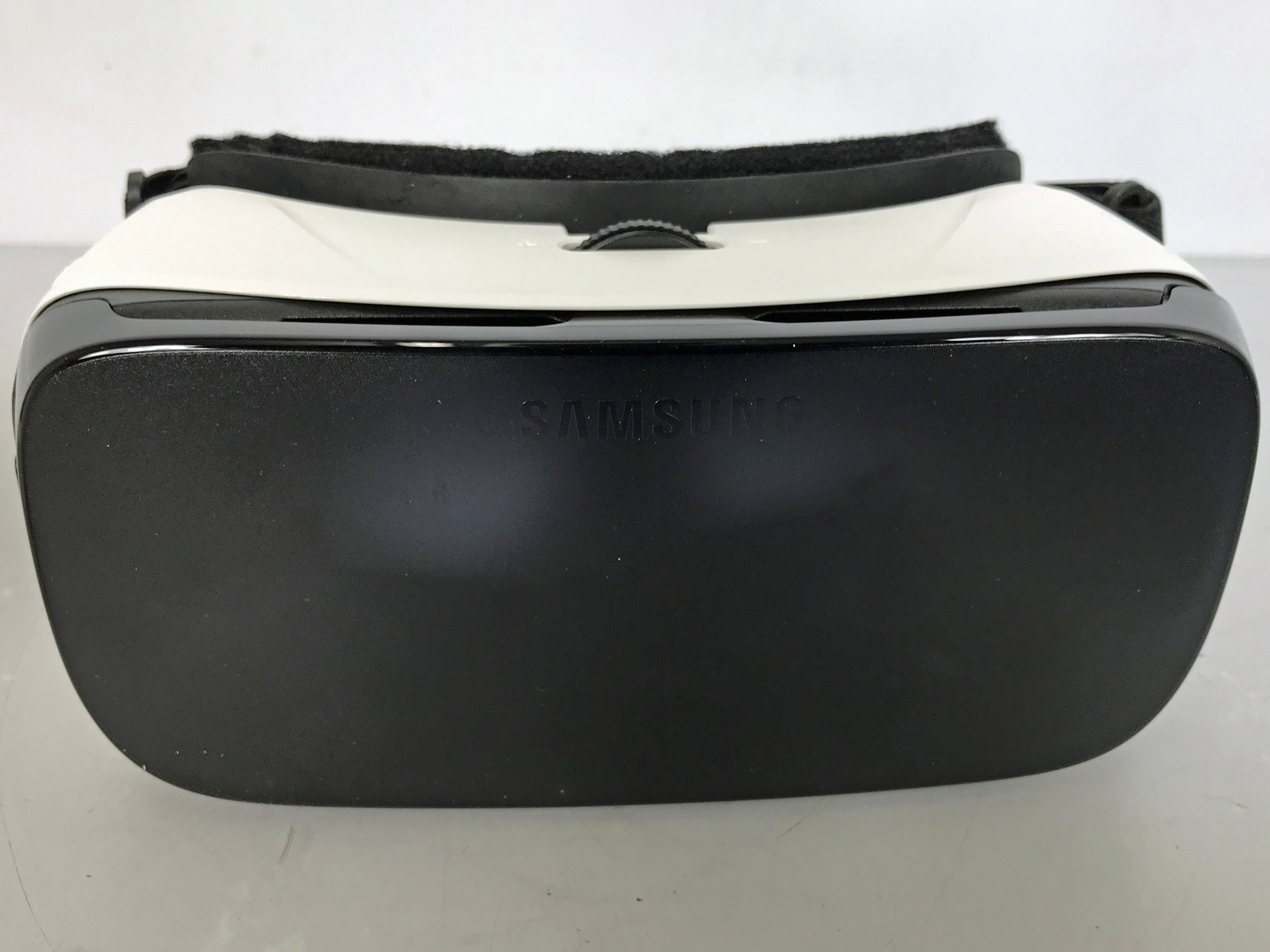 Samsung Gear VR SM-R322 Virtual Reality Headset *Untested*