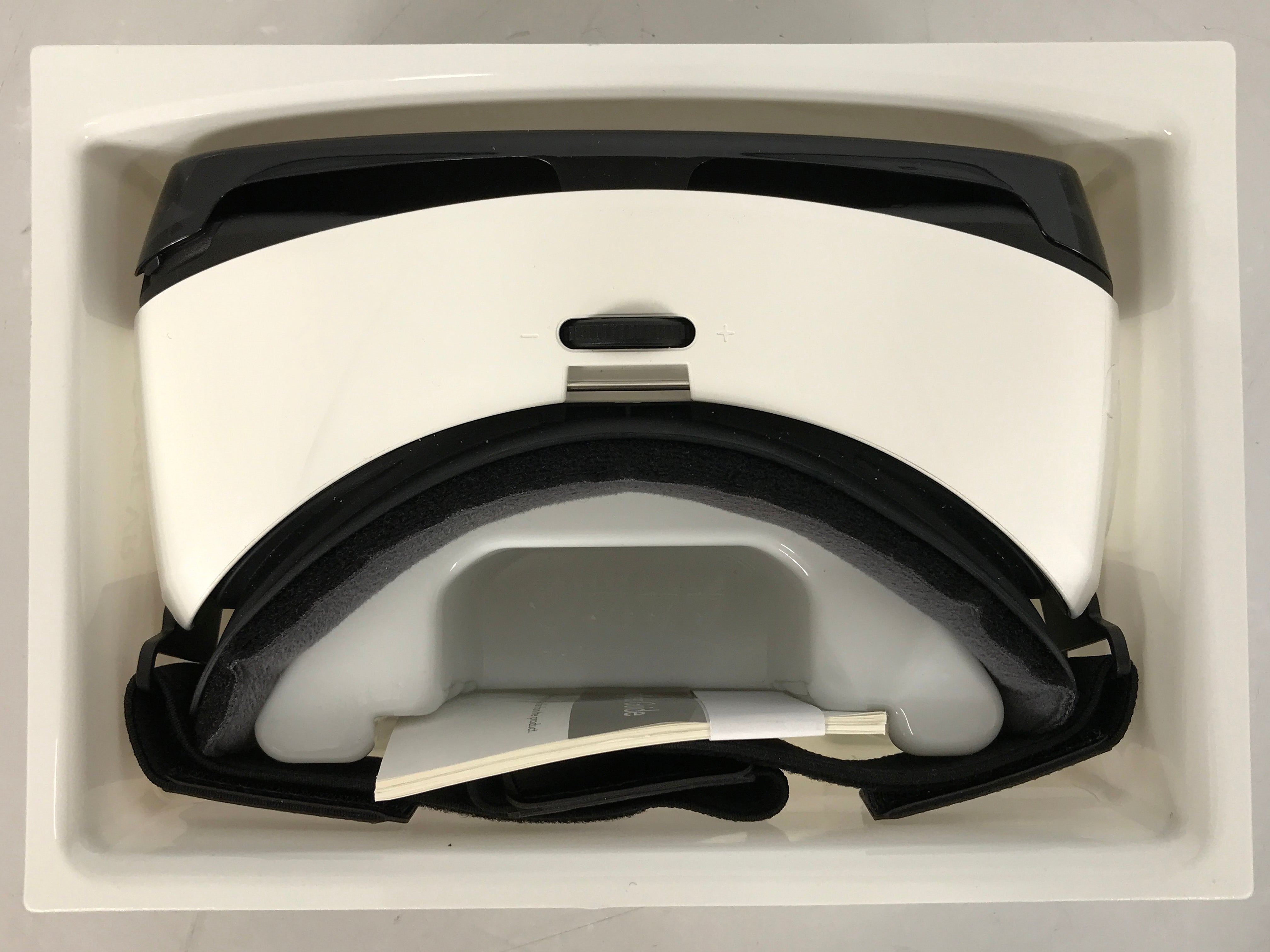 Samsung Gear VR SM-R322 Virtual Reality Headset *Untested*