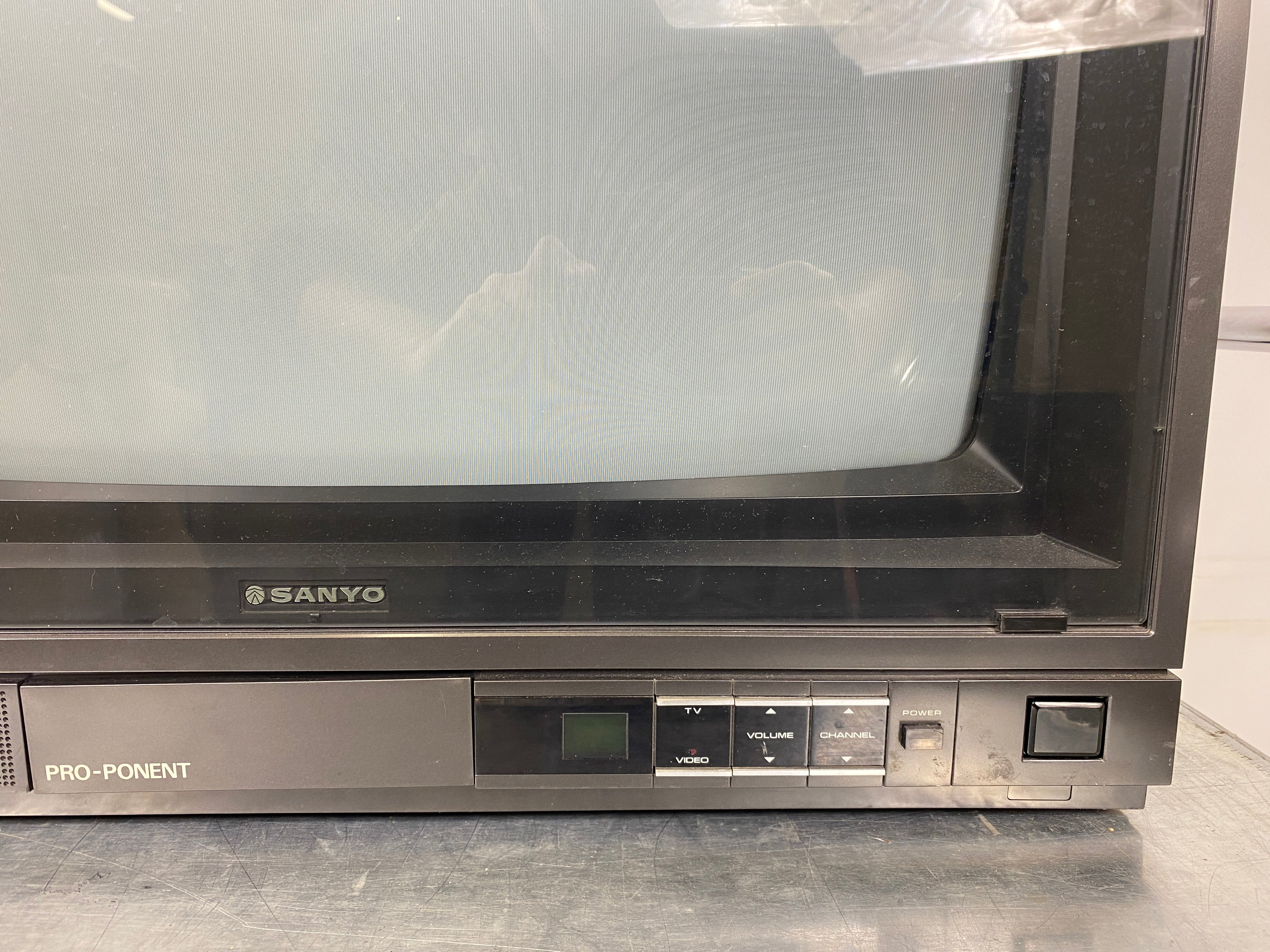 Sanyo AVM-258 CRT Monitor