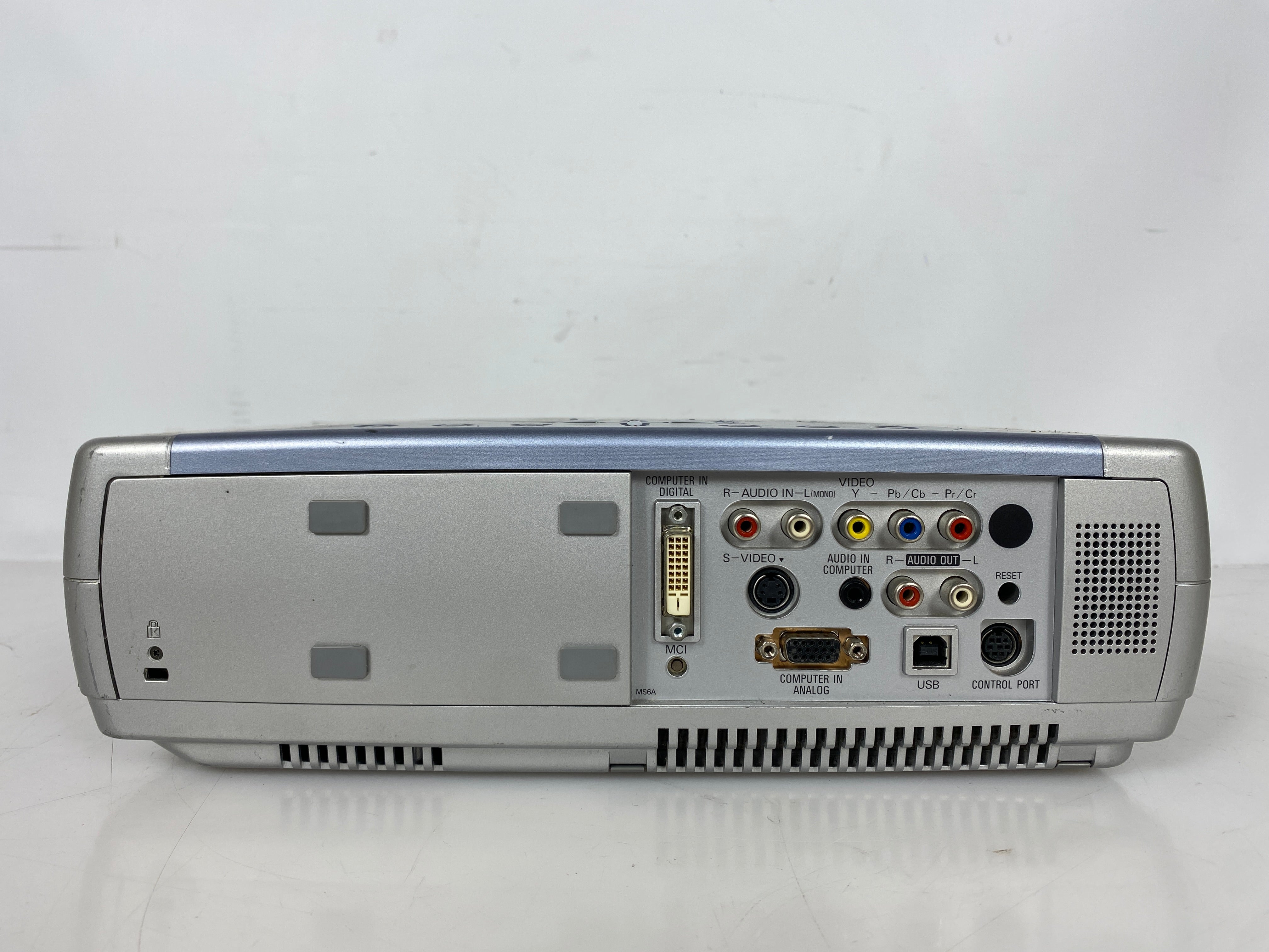 Sanyo PLC-XU30 Projector XGA Conference Room Projector