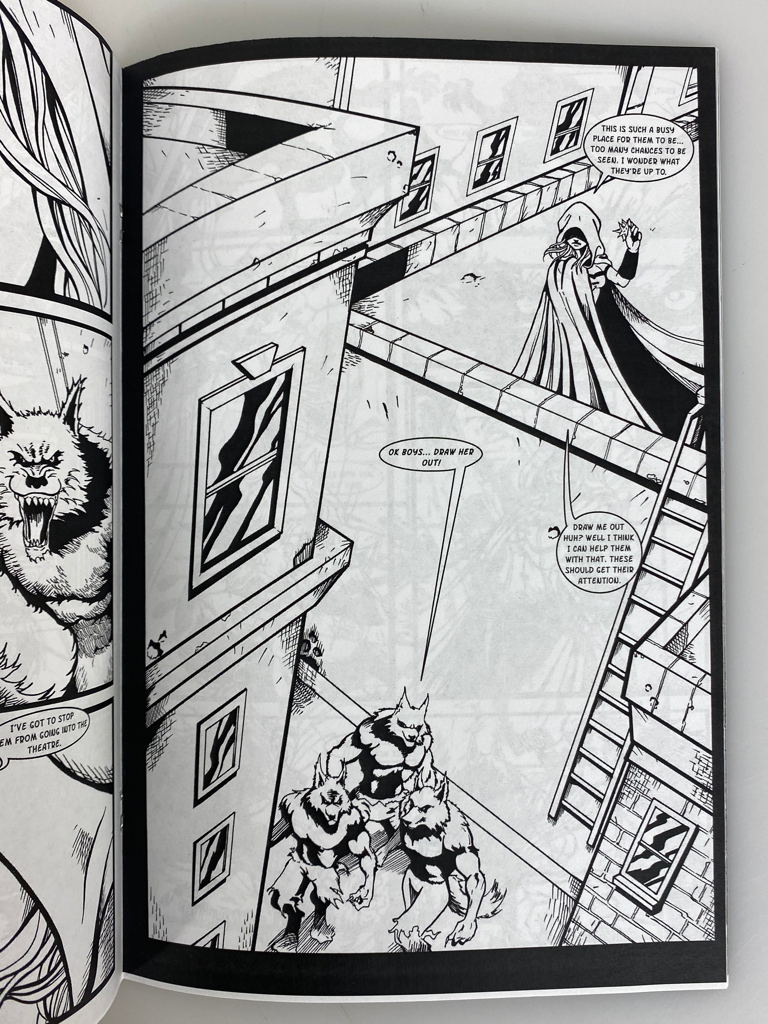 Scarlet Huntress Signed #2 2011